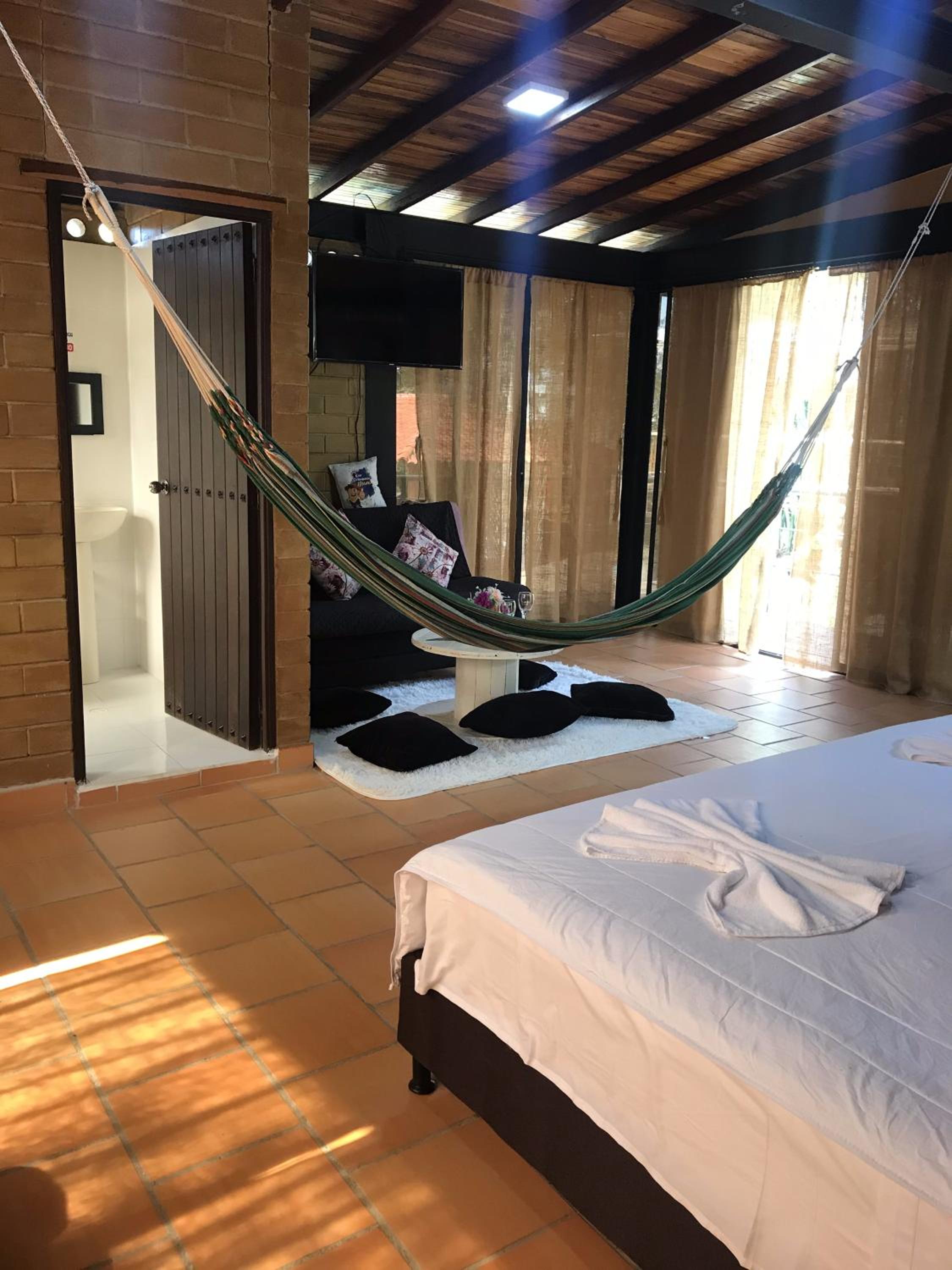 Deluxe King Suite photo 3