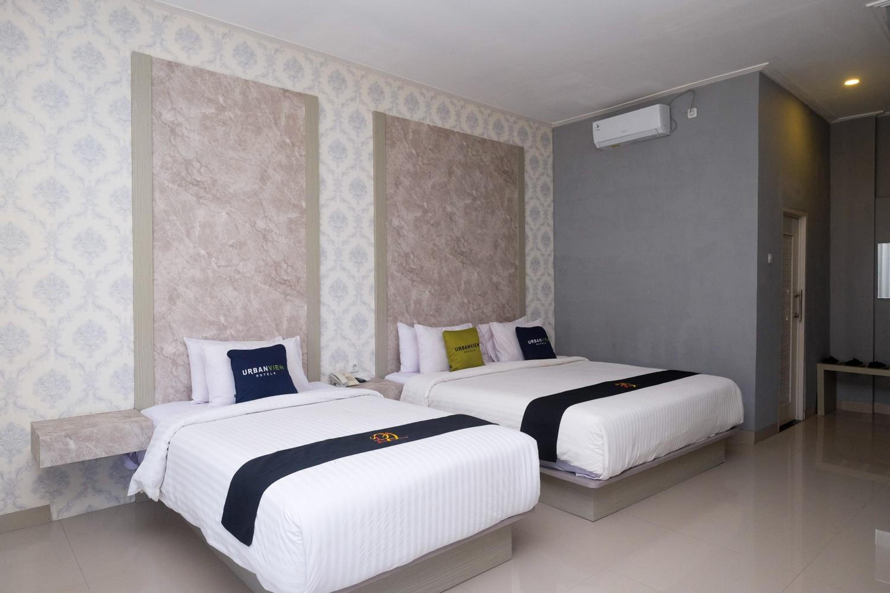 Standard Family Room - Photo 1