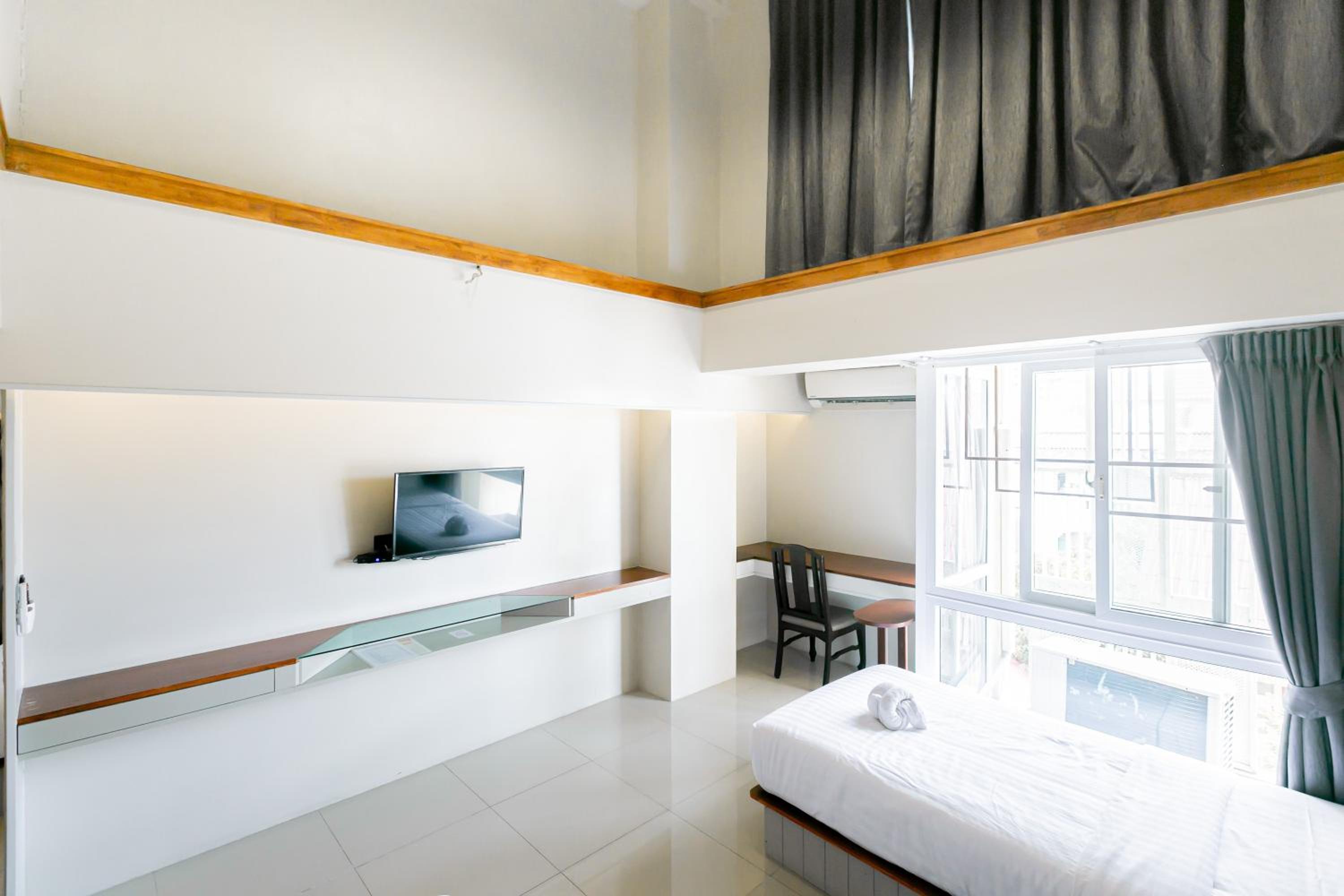 Deluxe Twin Room photo 3