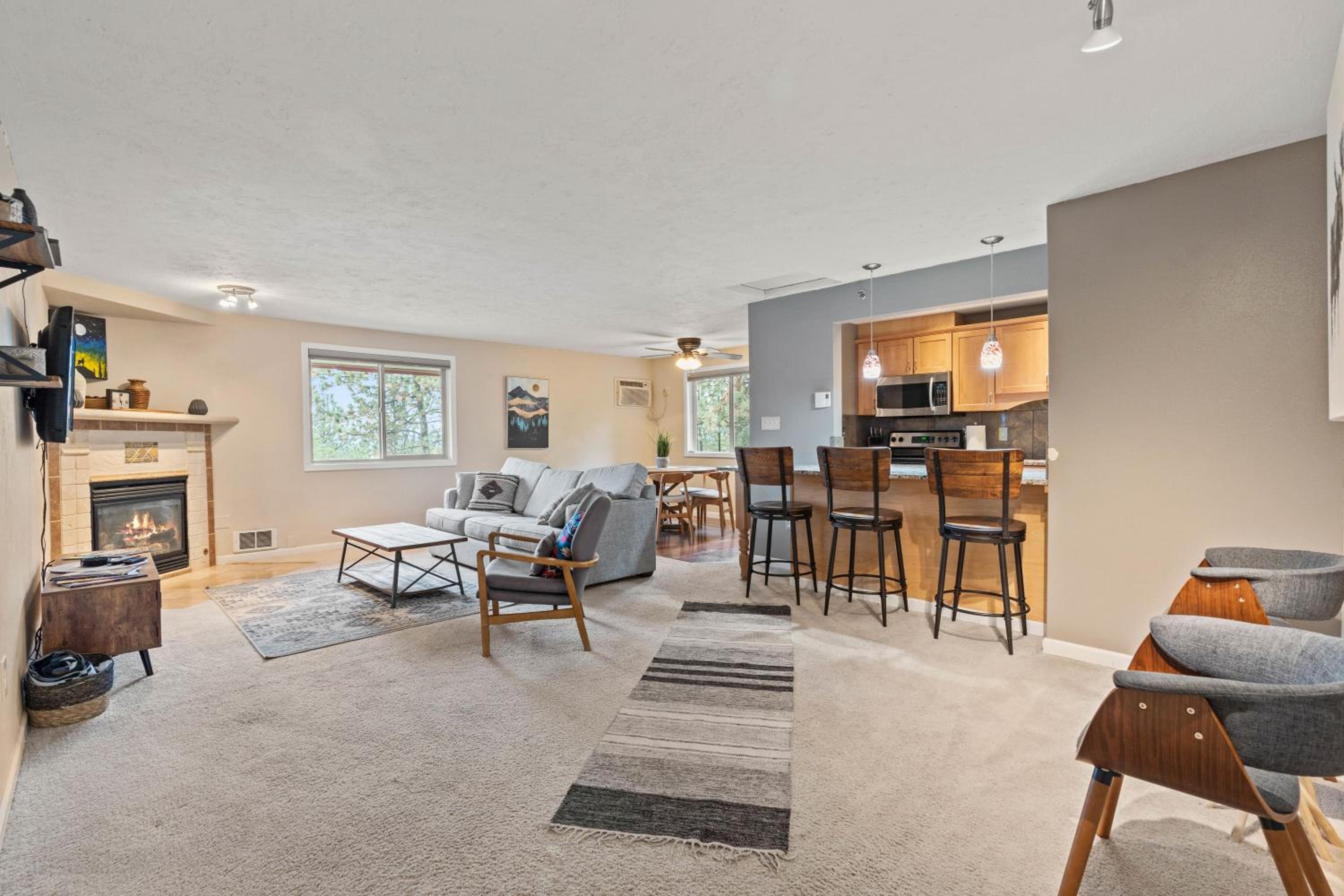 Apartment photo 1