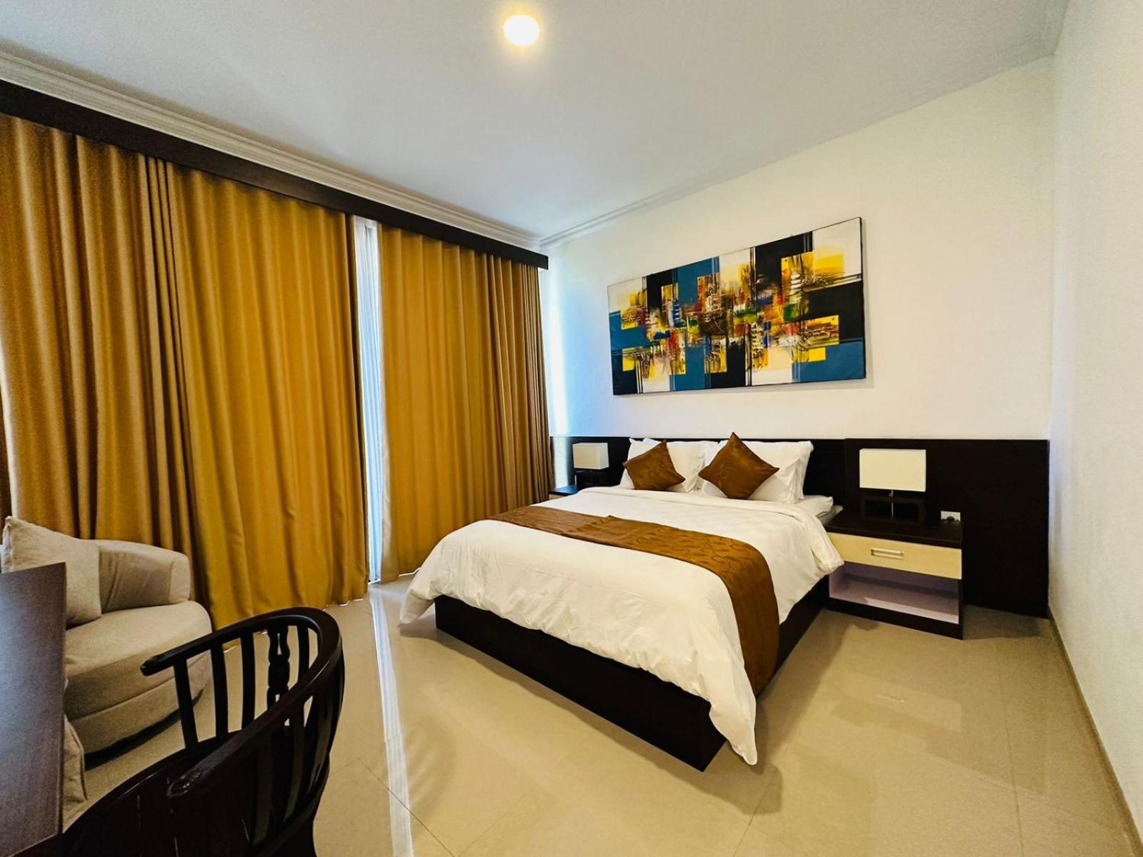 Double Room with Pool View - Photo 5