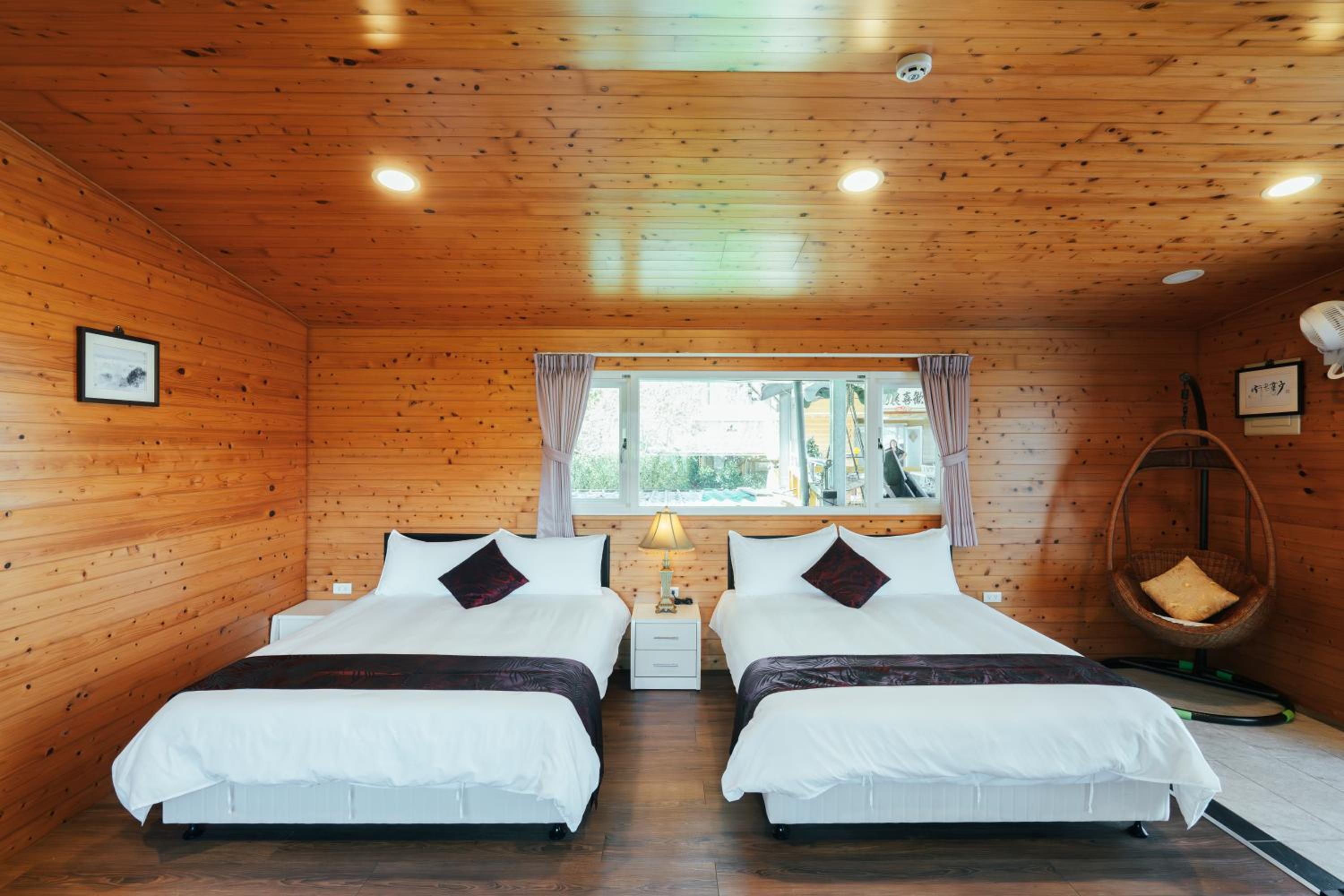 Quadruple Room with Mountain View photo 1
