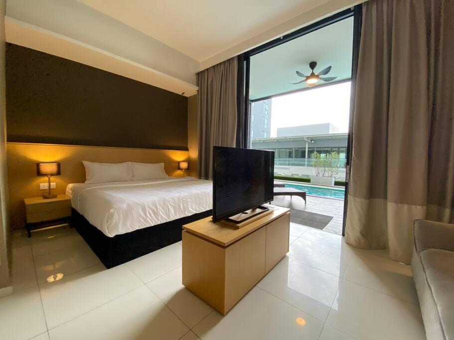 One-Bedroom Apartment - Photo 7