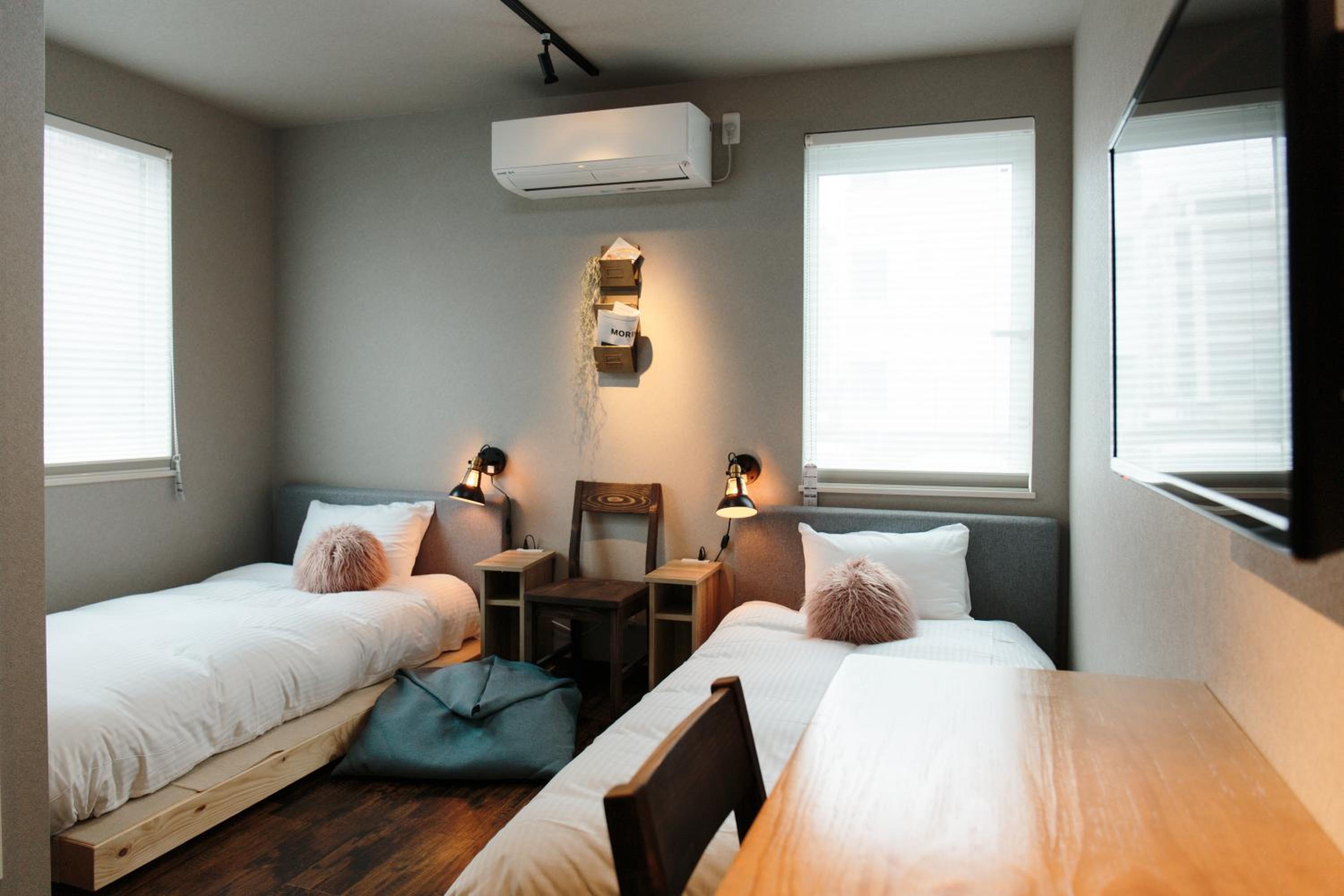 Standard Twin Room - Photo 2