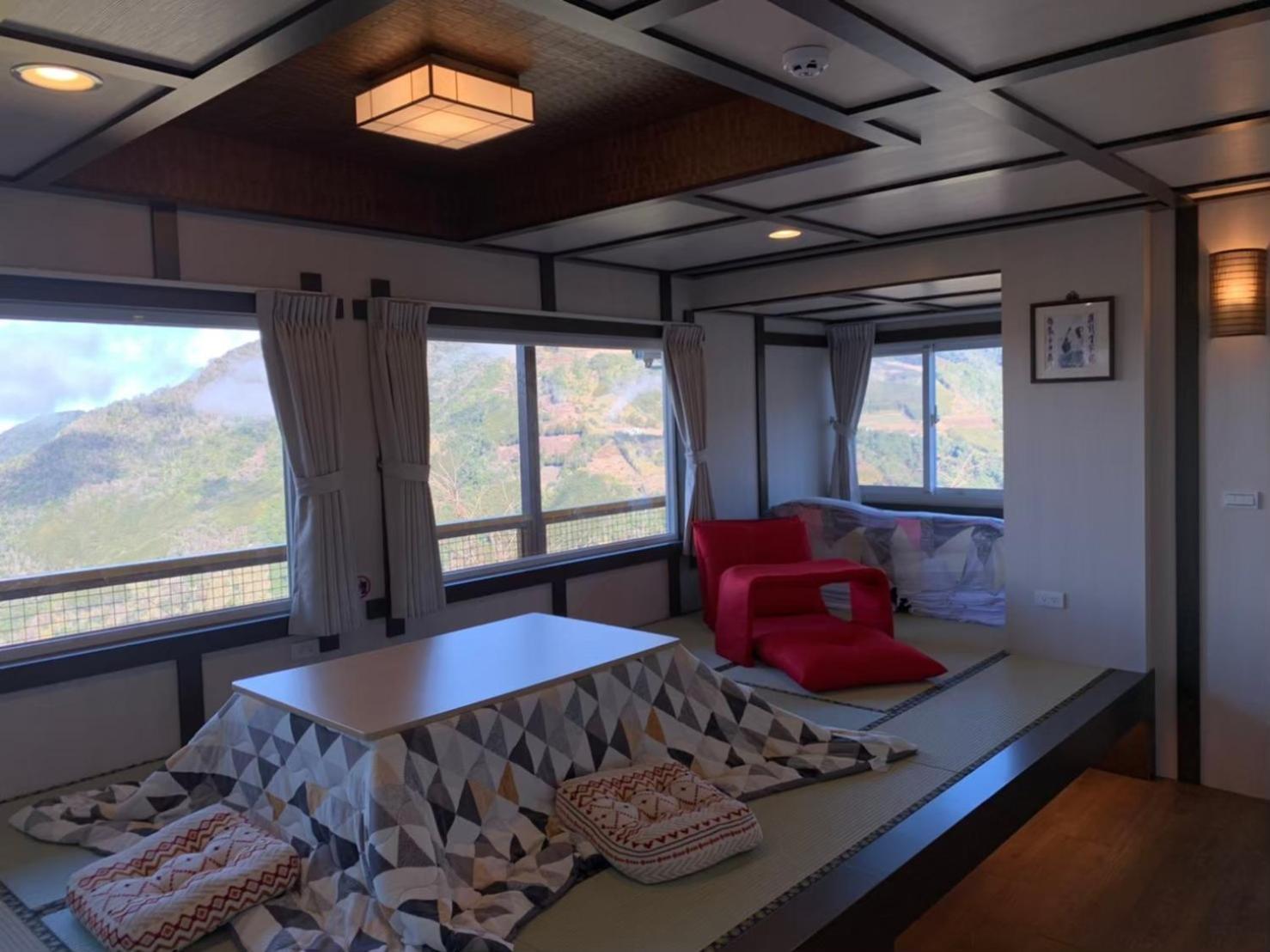 Japanese-Style Quadruple Room photo 3