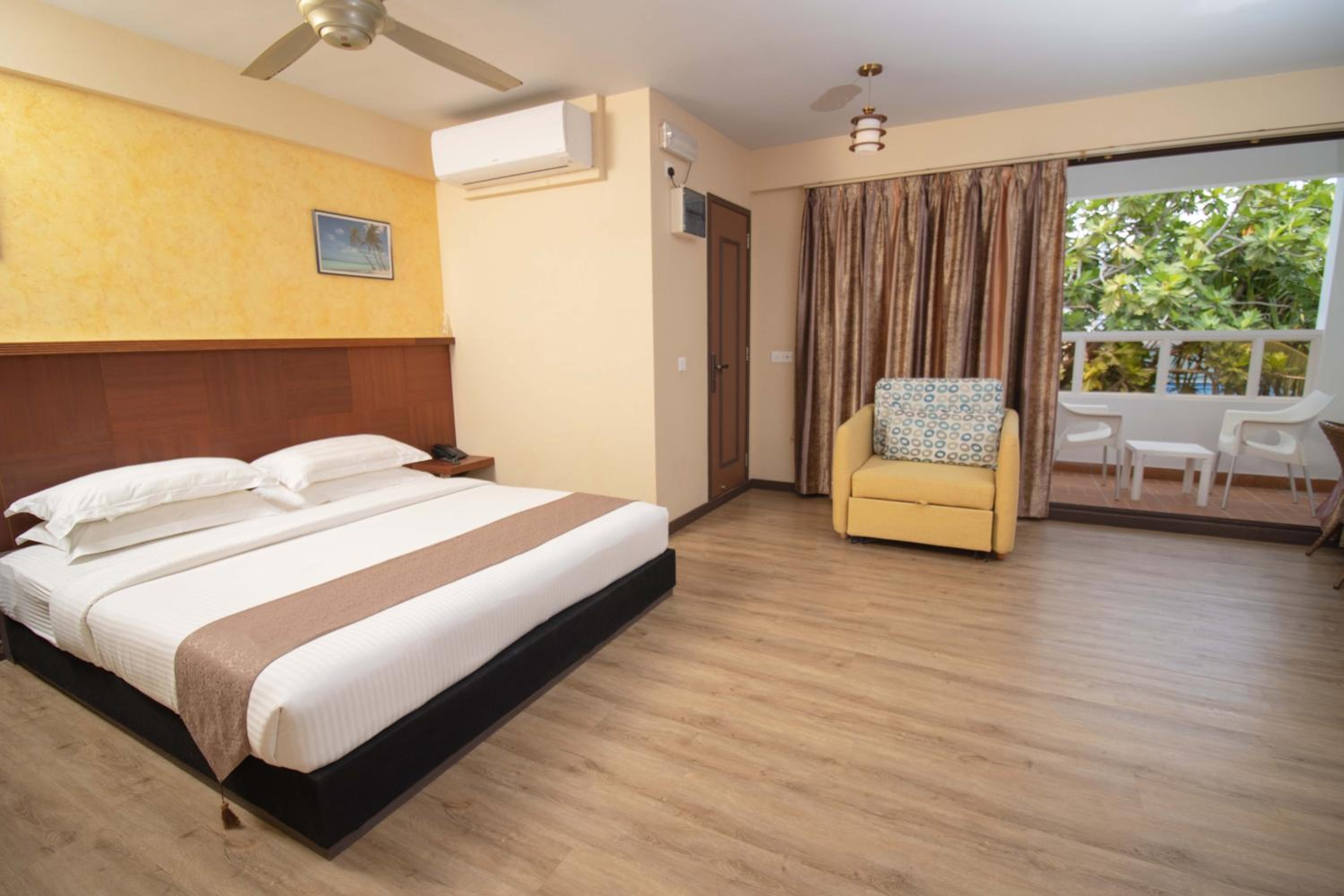 Superior Double Room with Balcony photo 3