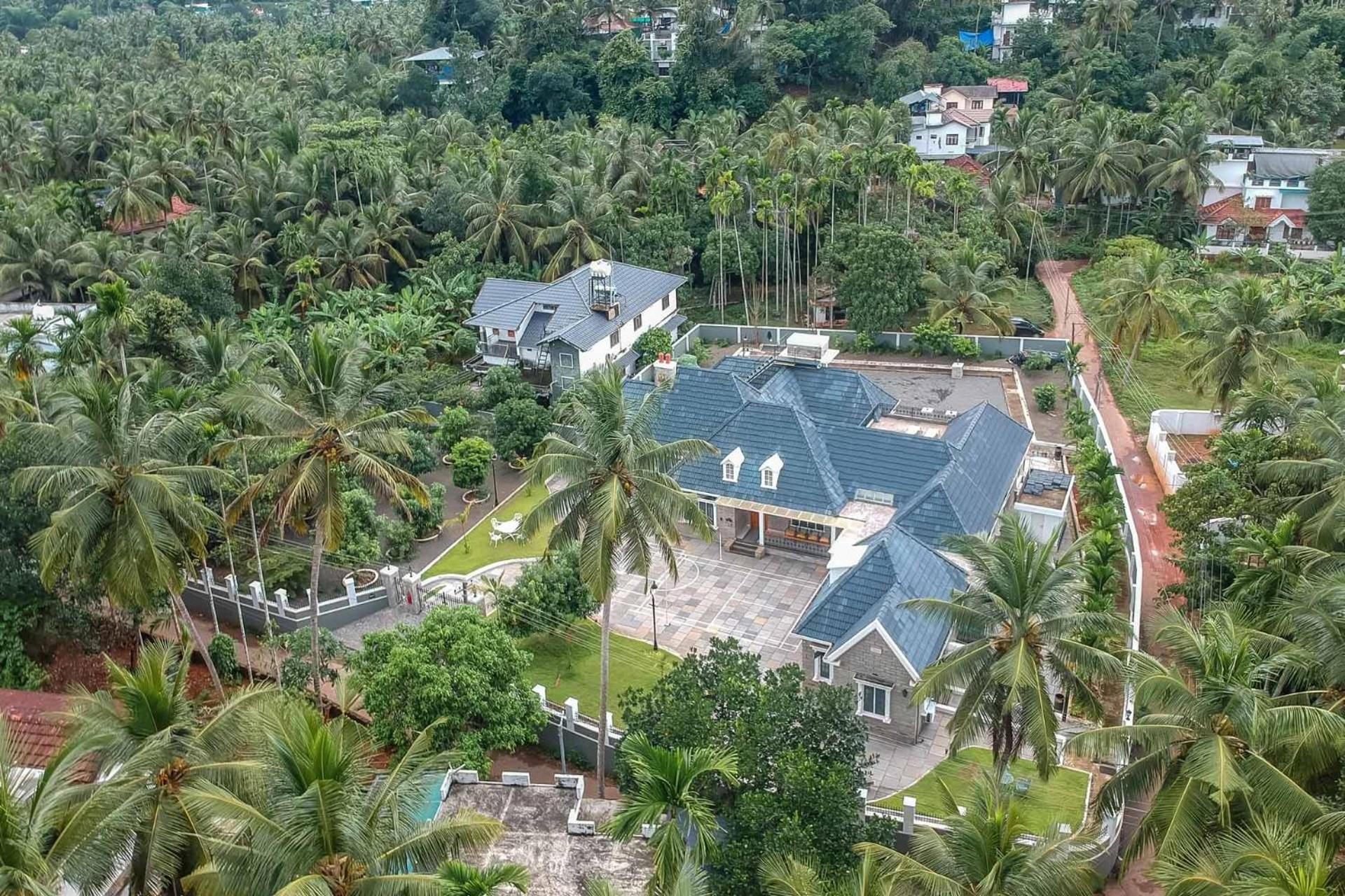 Villa photo 3