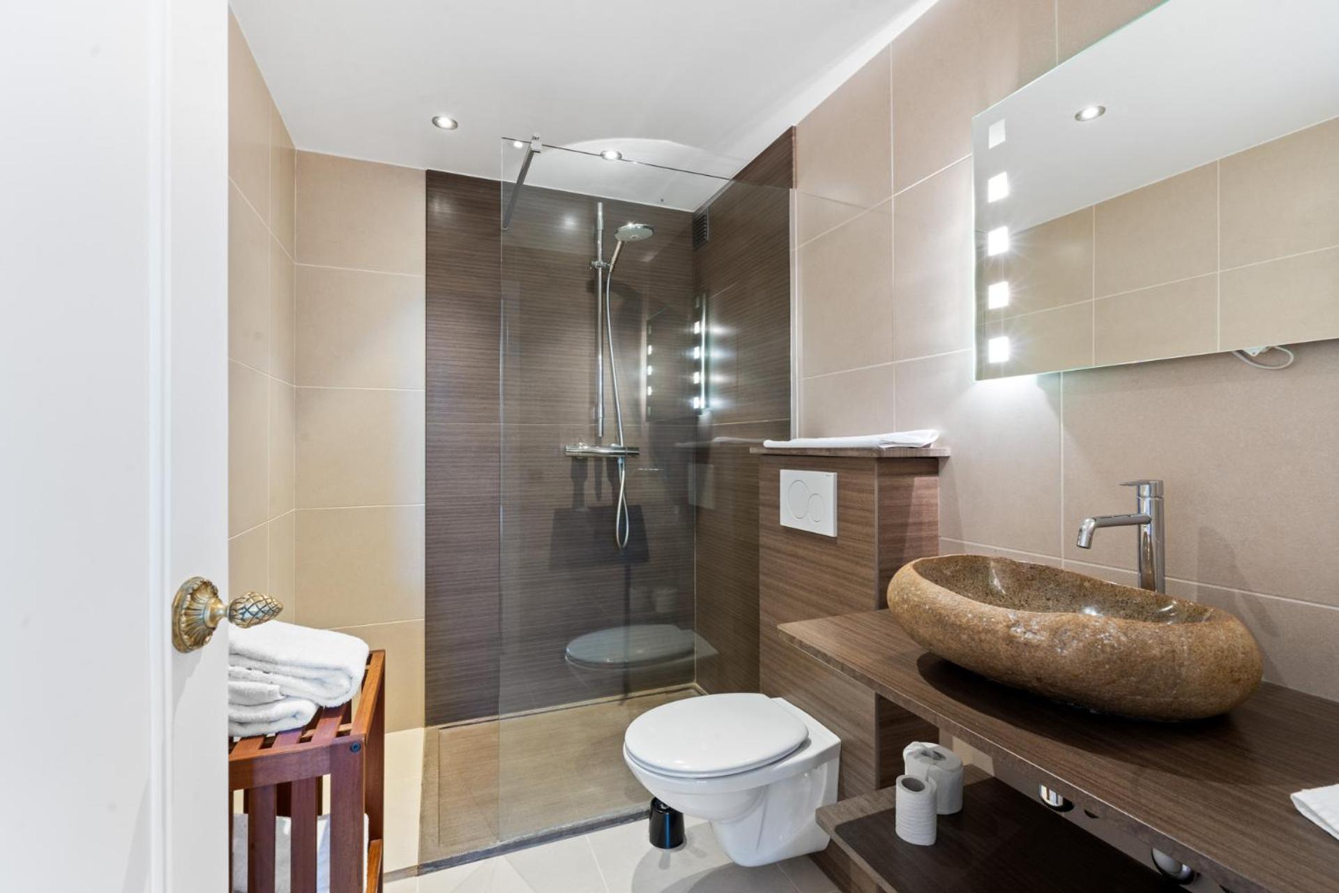 Business Double Room - Photo 3