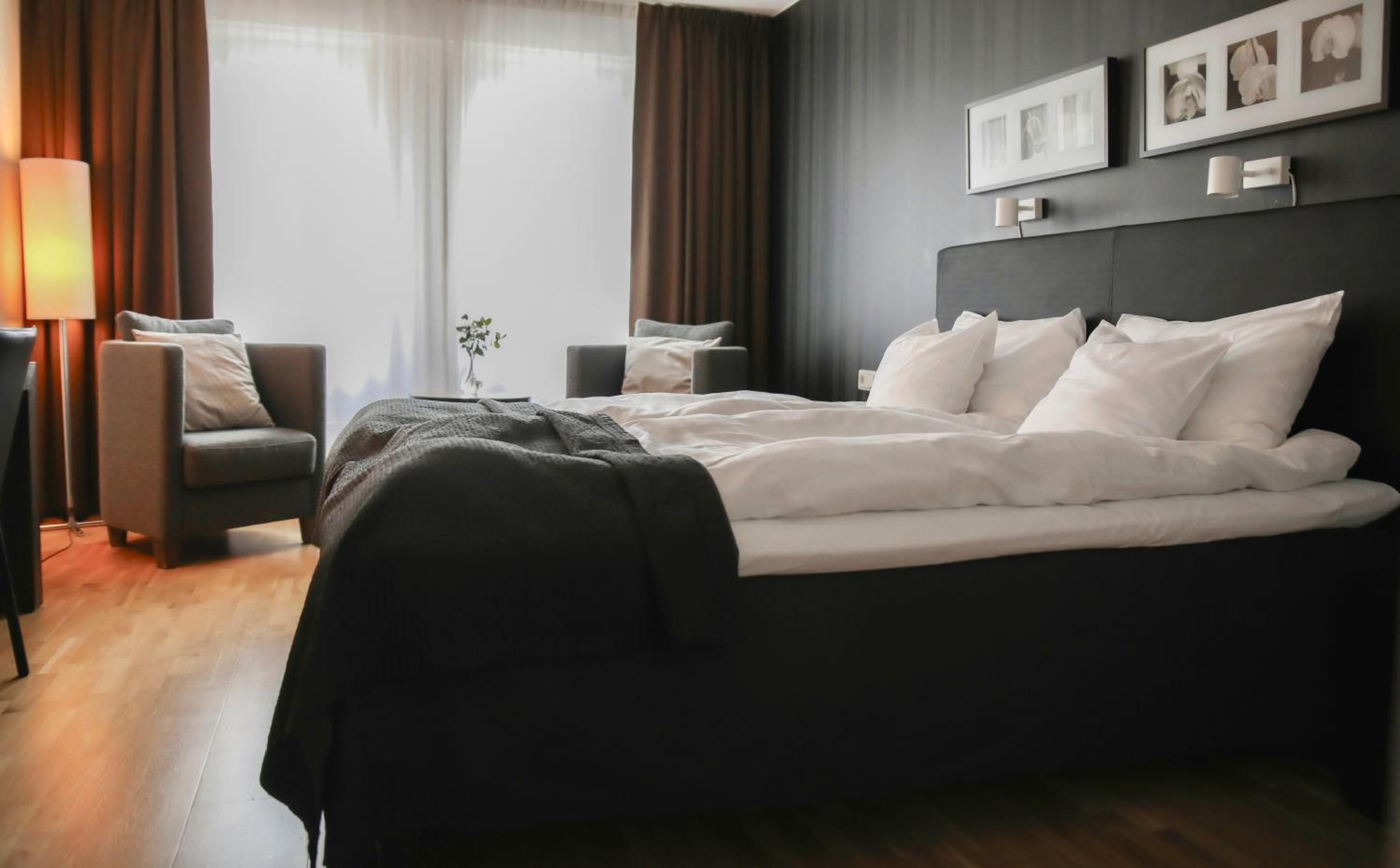 Standard Twin Room - Photo 1