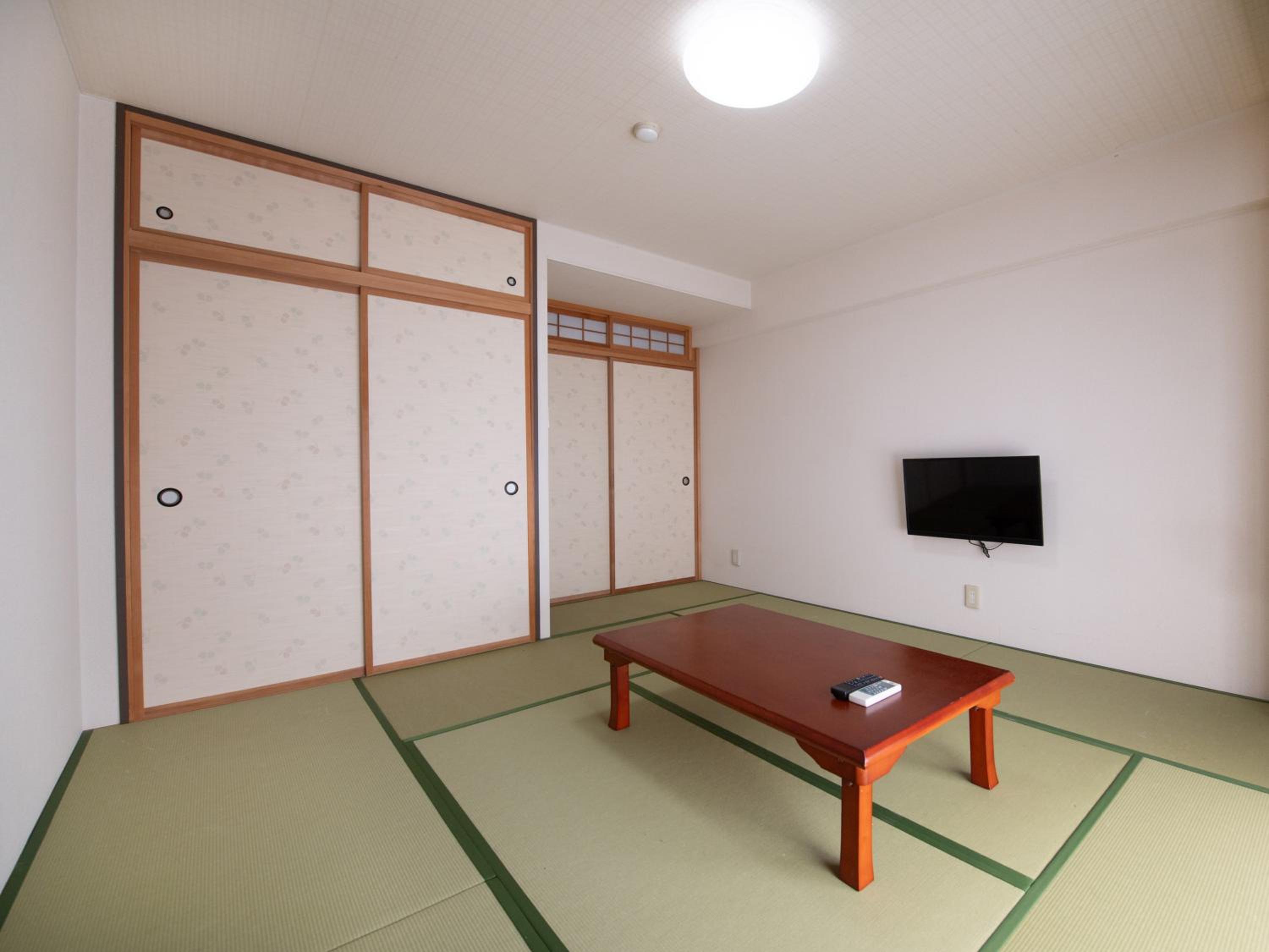Japanese-Style Room (4 Adults) - Non-Smoking	 - Photo 5