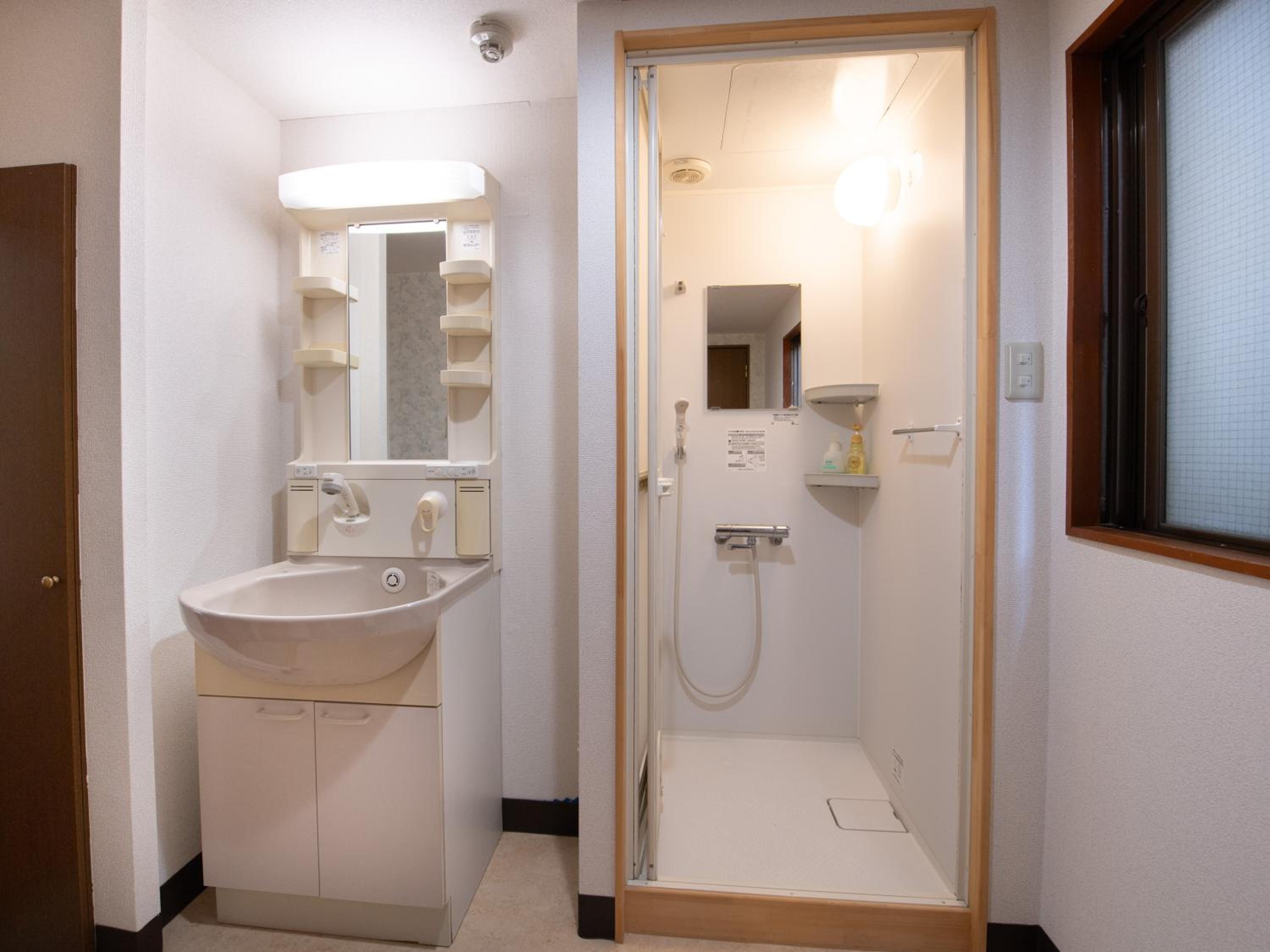 Japanese-Style Room (3 Adults) - Annex - Non-Smoking	 - Photo 3