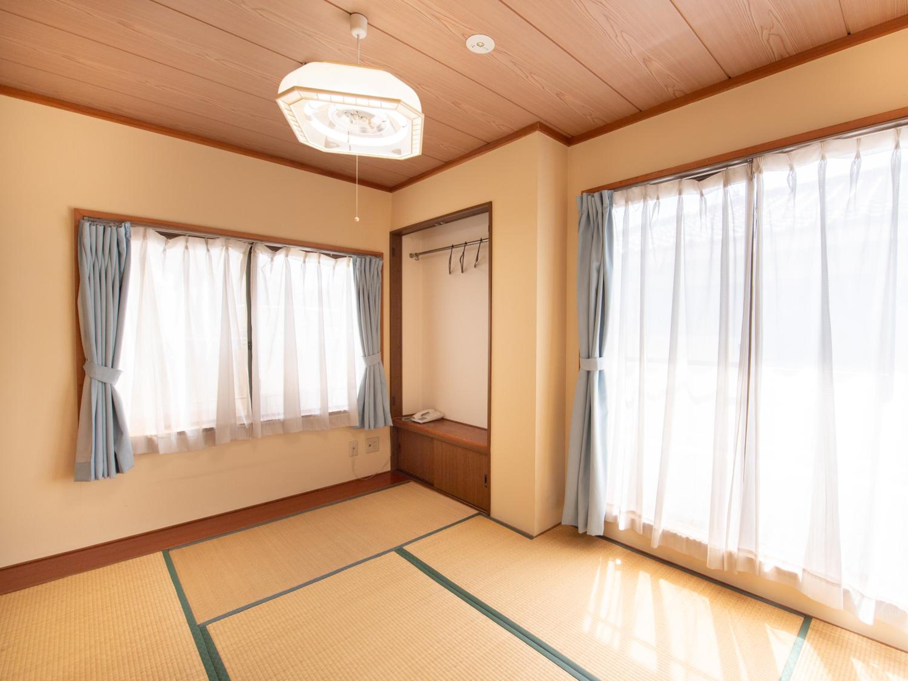 Japanese-Style Room (3 Adults) - Annex - Non-Smoking	 - Photo 7