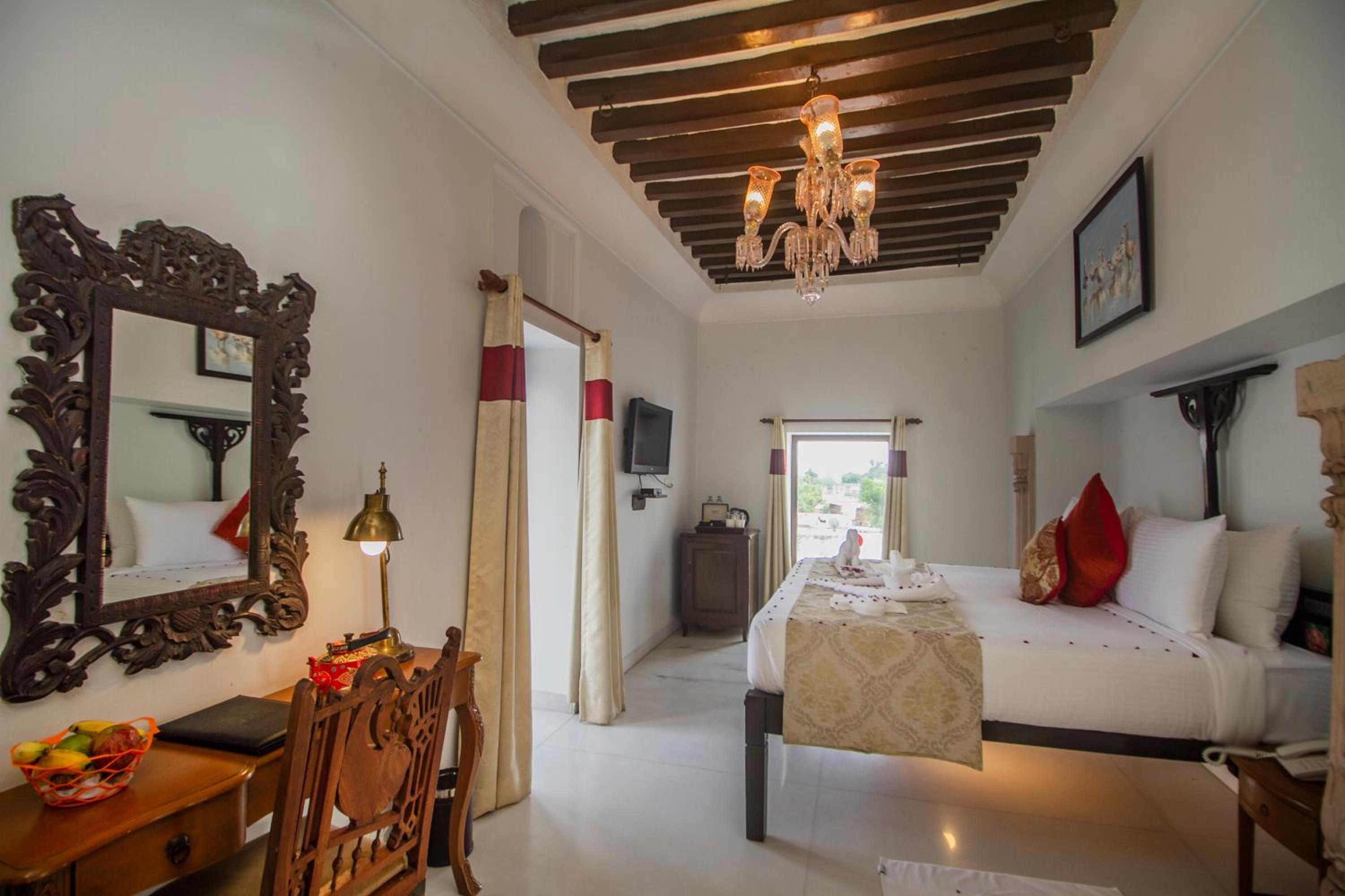Royal Suite with Terrace - Free Village Walk with Bicycles and Evening Tea-Coffee with Cookies