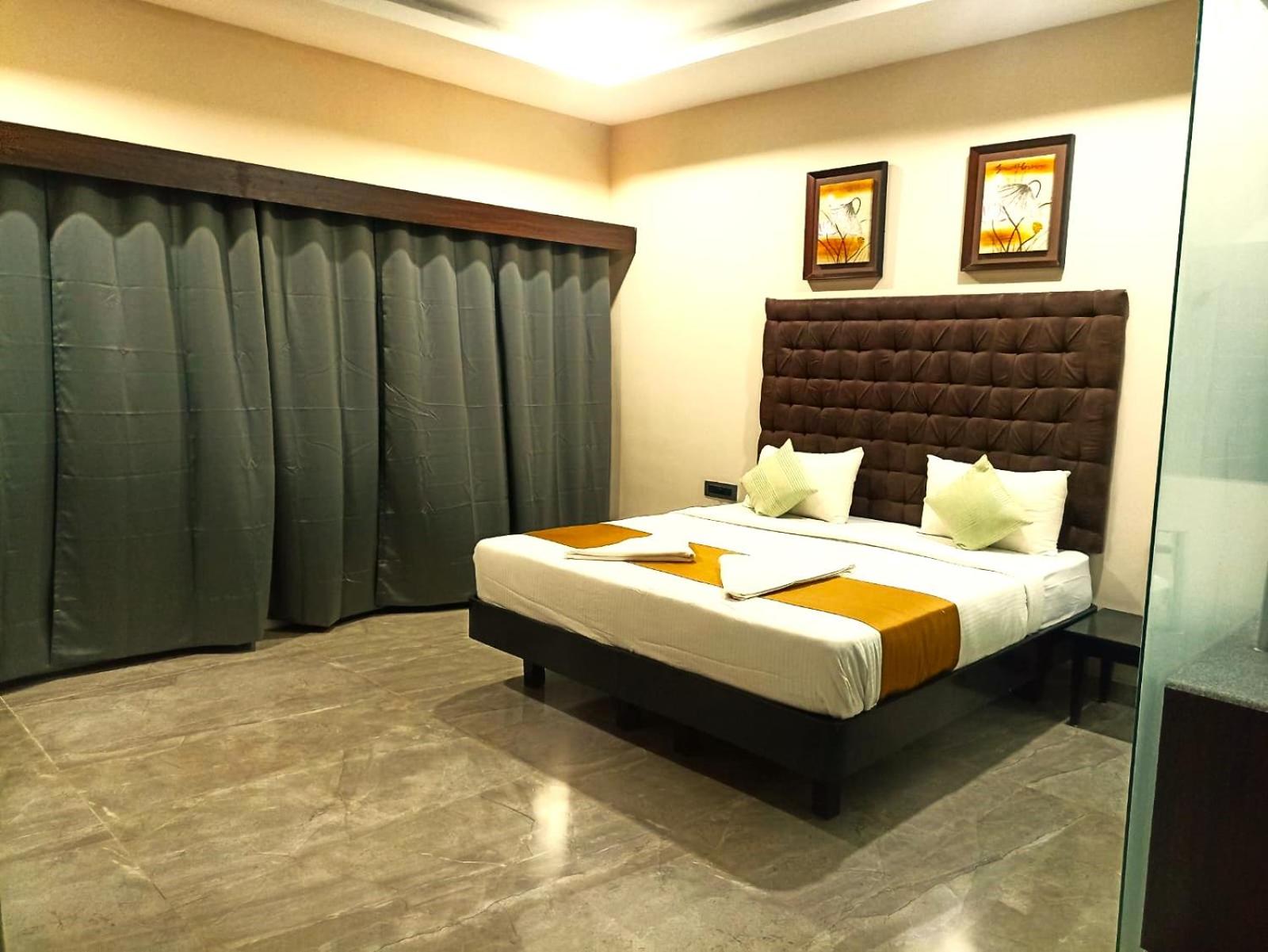Deluxe Suite photo 1