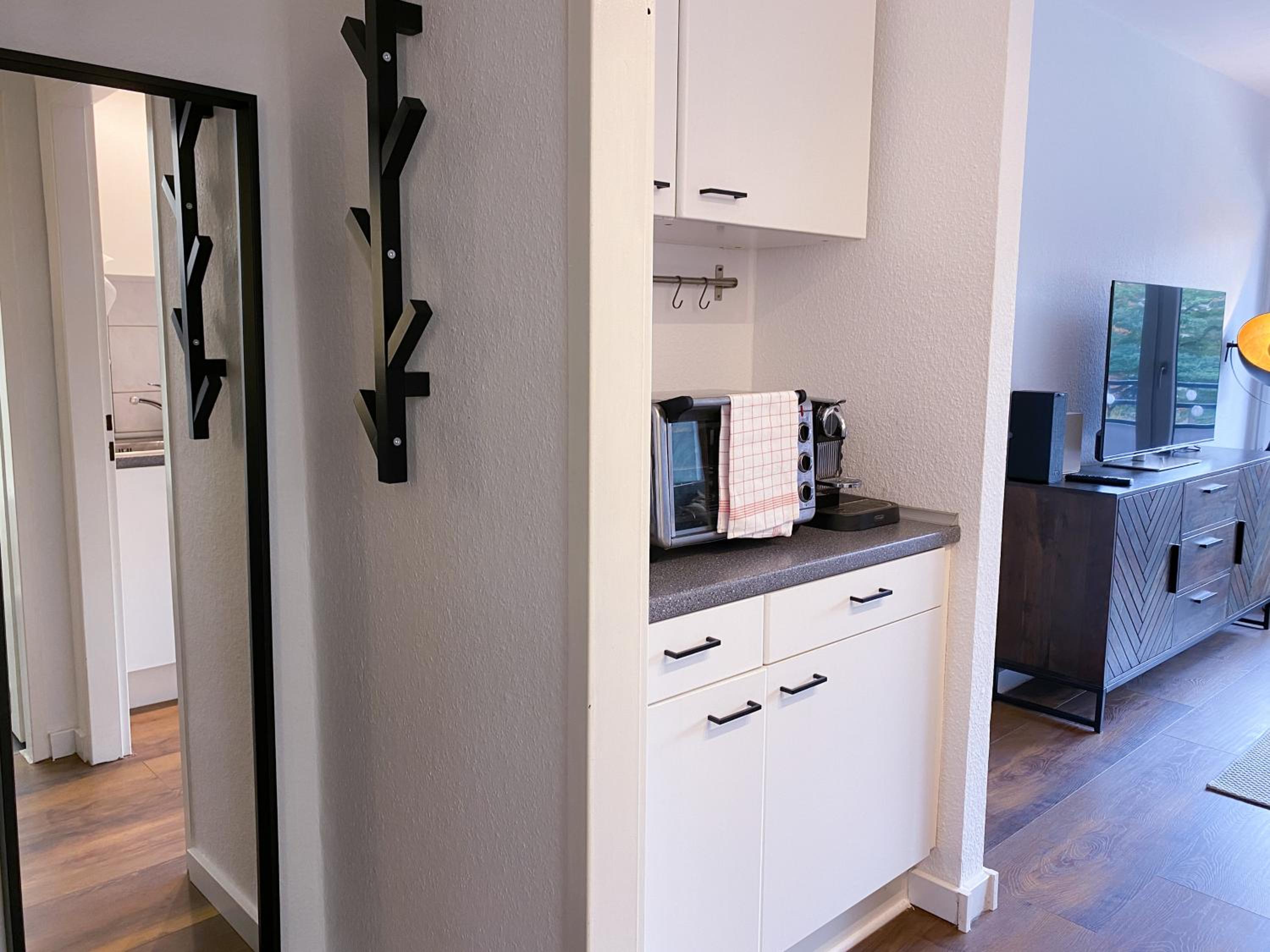 One-Bedroom Apartment photo 2