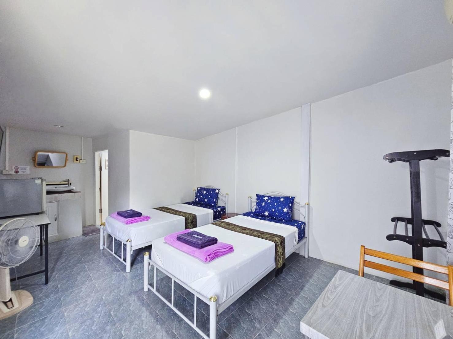 Standard Twin Room photo 1