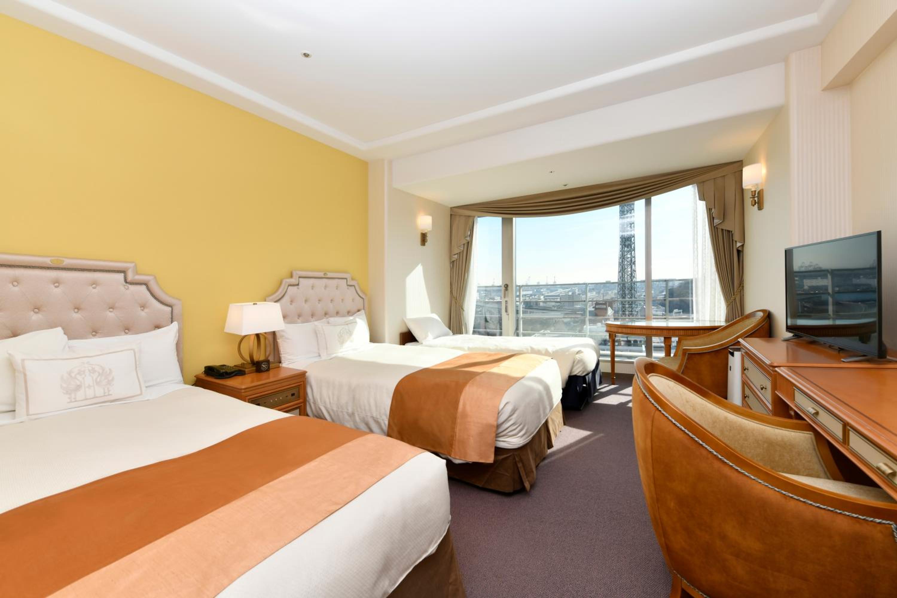 Check in after 3PM - Grand Club Floor Twin Room with Extra Bed - Tower Building - Non-Smoking - Photo 1