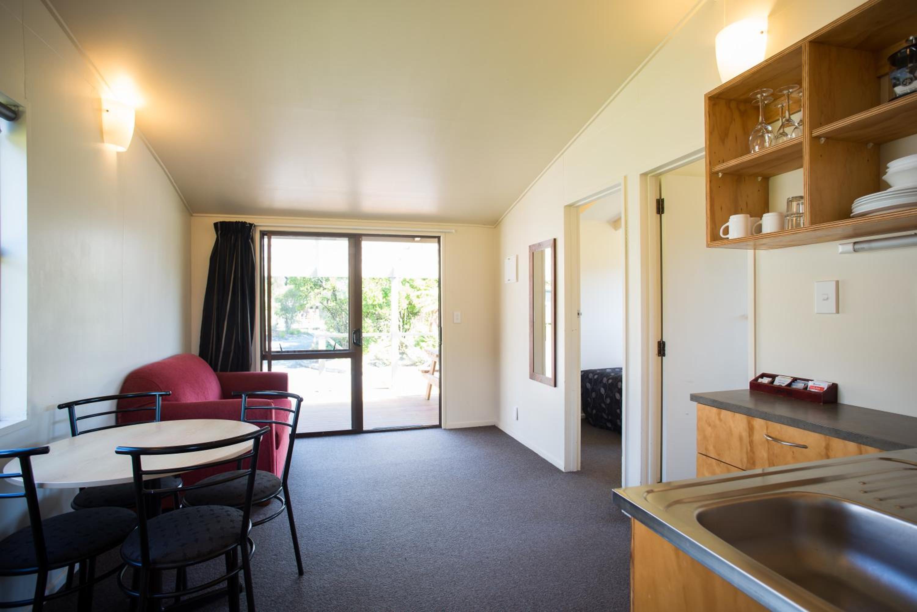 Two-Bedroom Self Contained photo 3