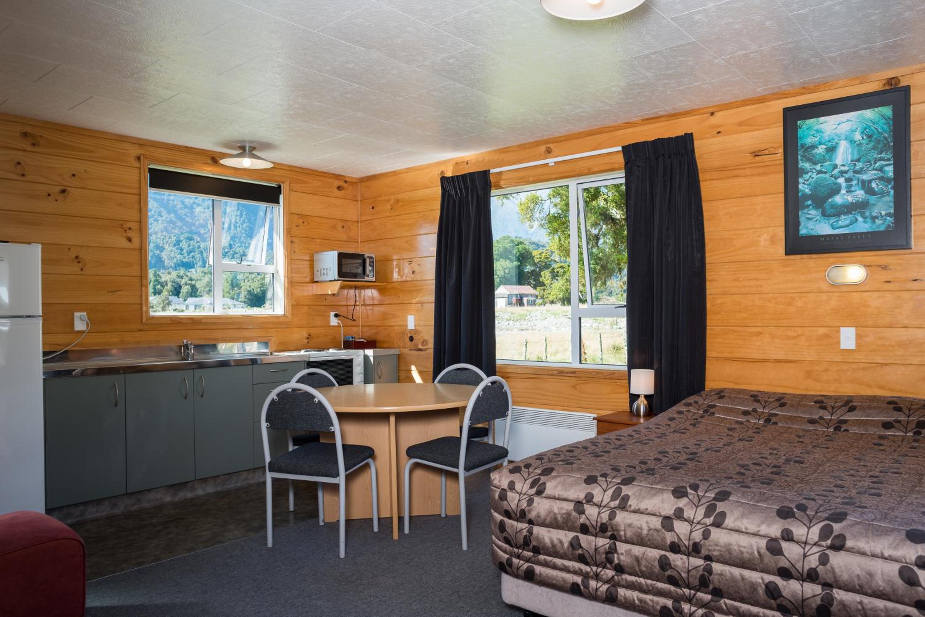 One-Bedroom Motel photo 1
