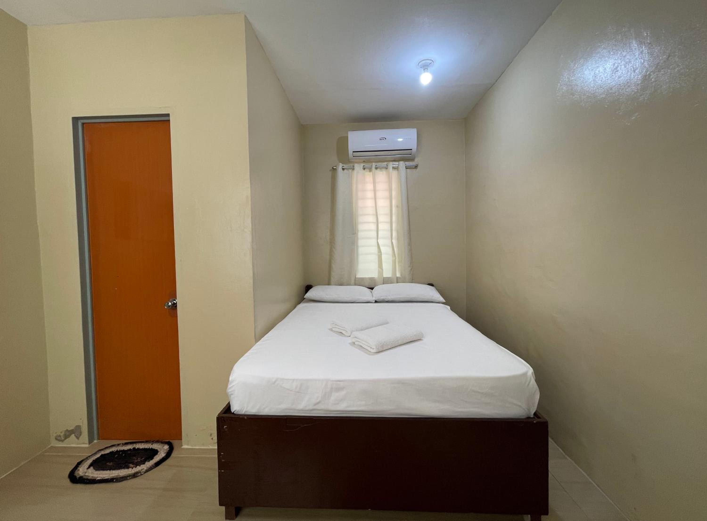 Deluxe Room - Photo 2