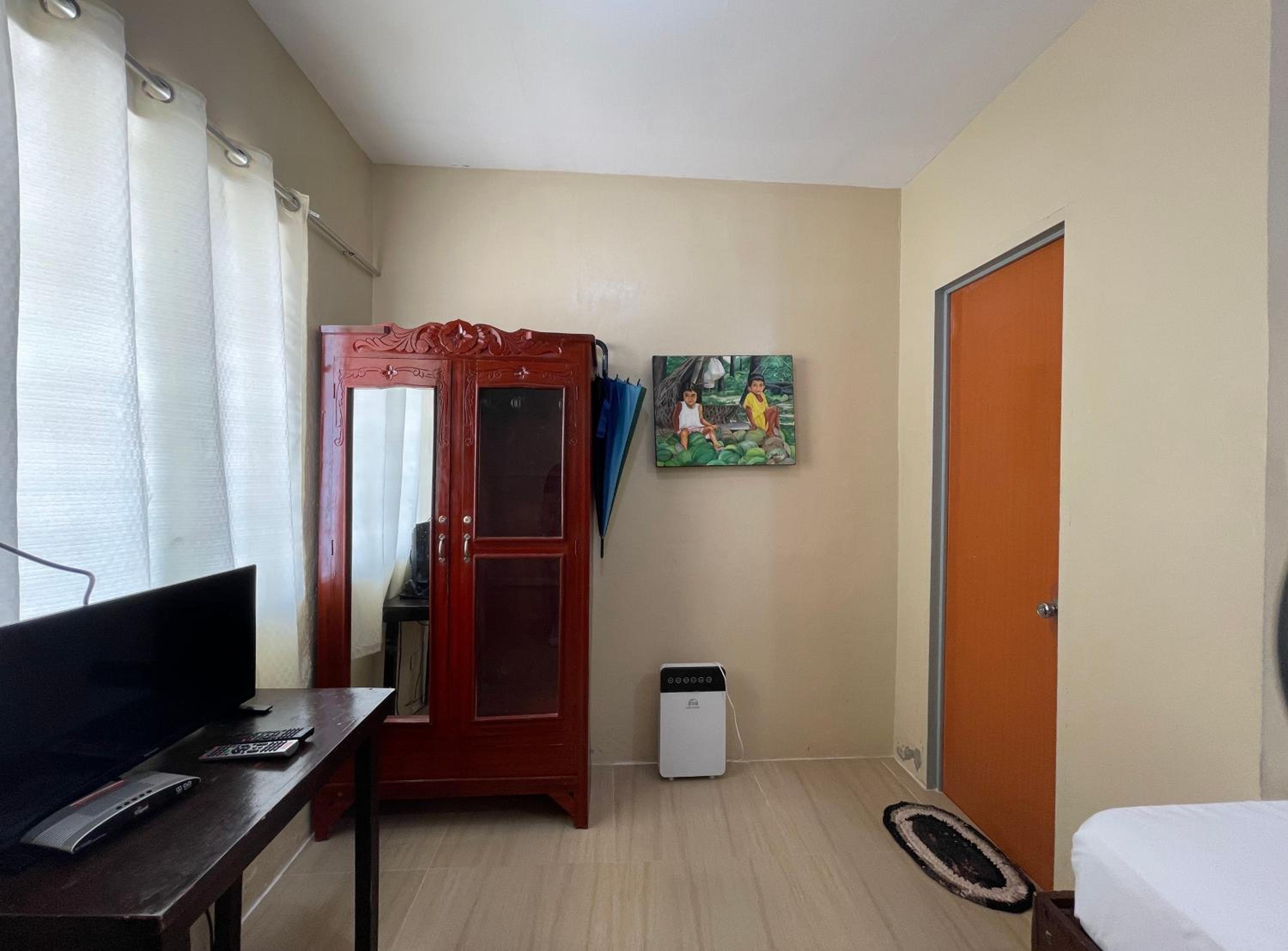 Deluxe Room - Photo 15