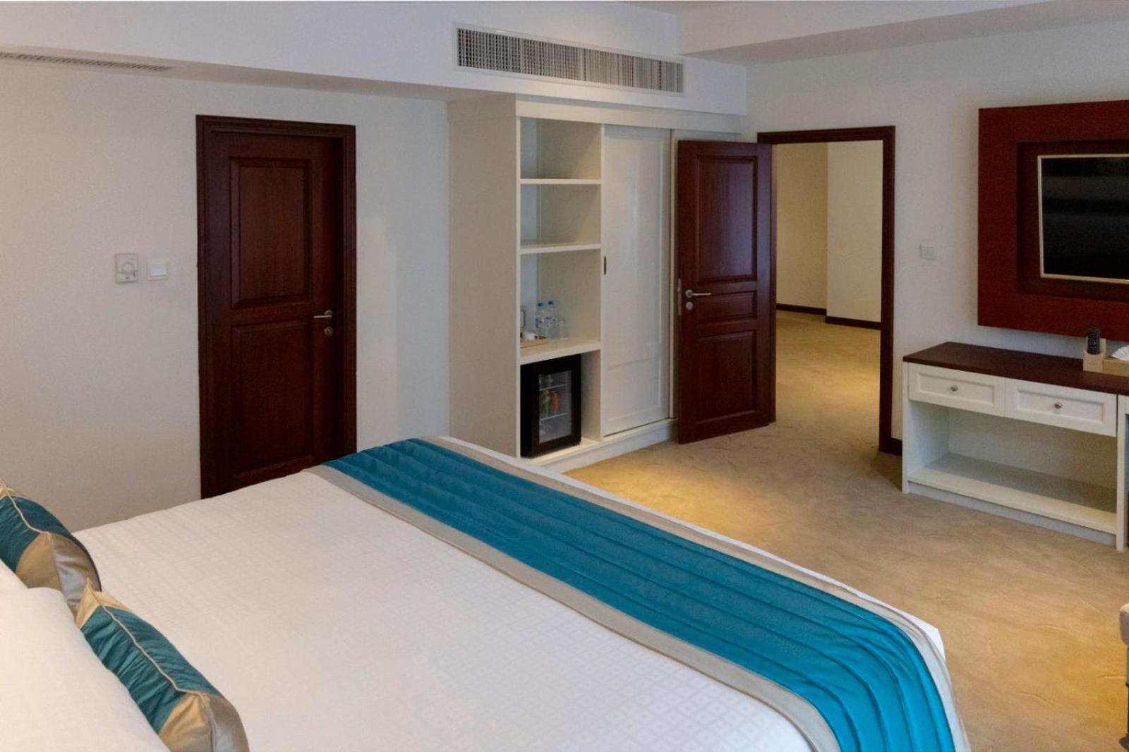 Deluxe Suite - Photo 1