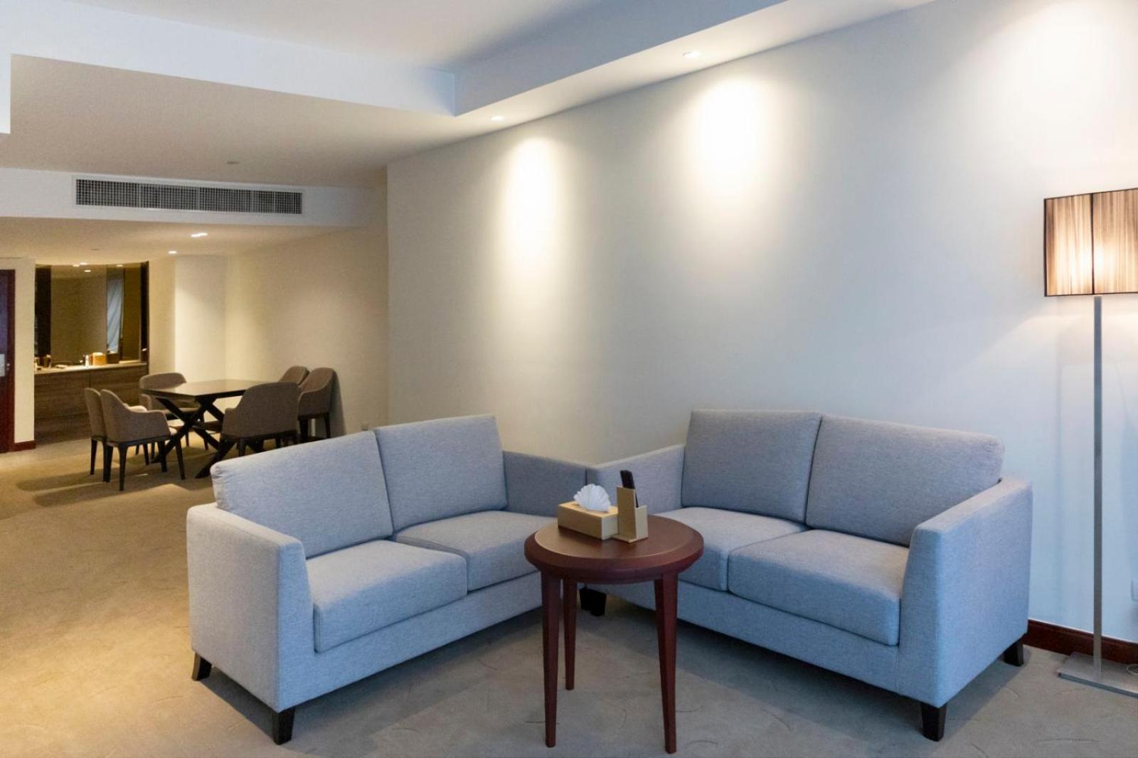 Deluxe Suite - Photo 2