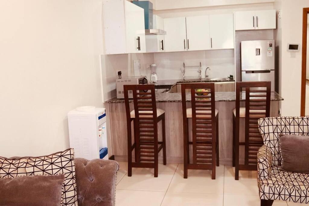 One-Bedroom Apartment - Photo 3