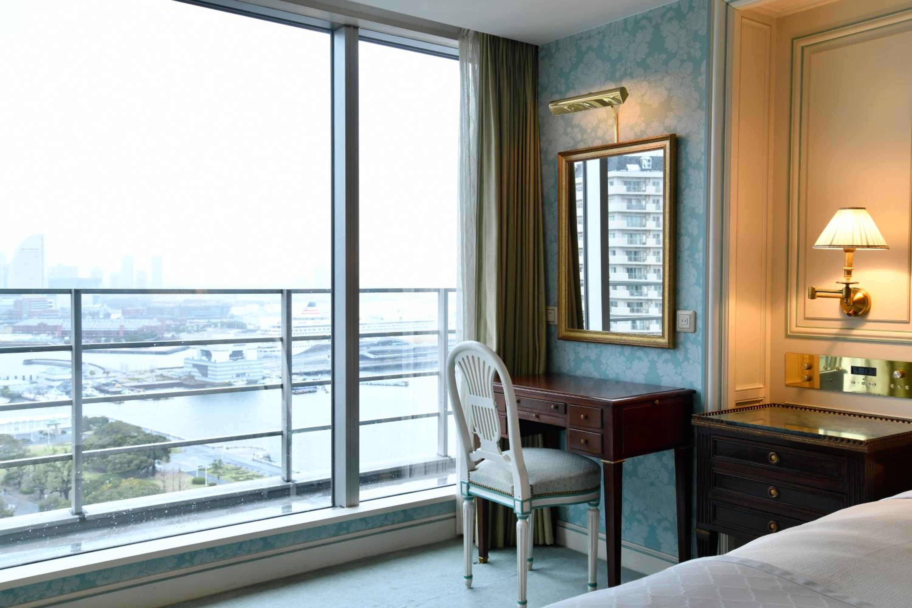 Check in after 3PM - Grand Club Floor Double Suite  - Tower Building - Non-Smoking photo 2