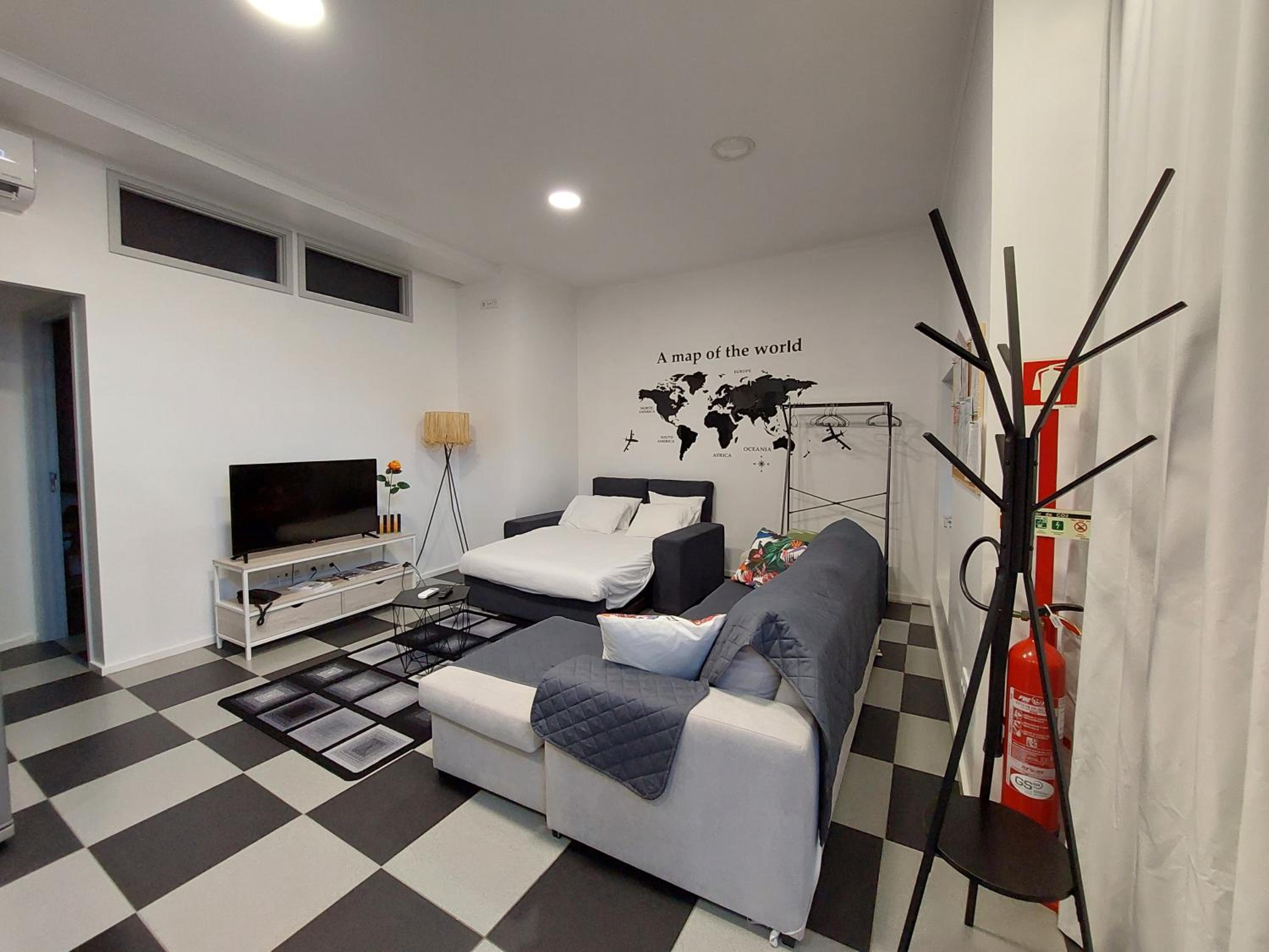 One-Bedroom House photo 1