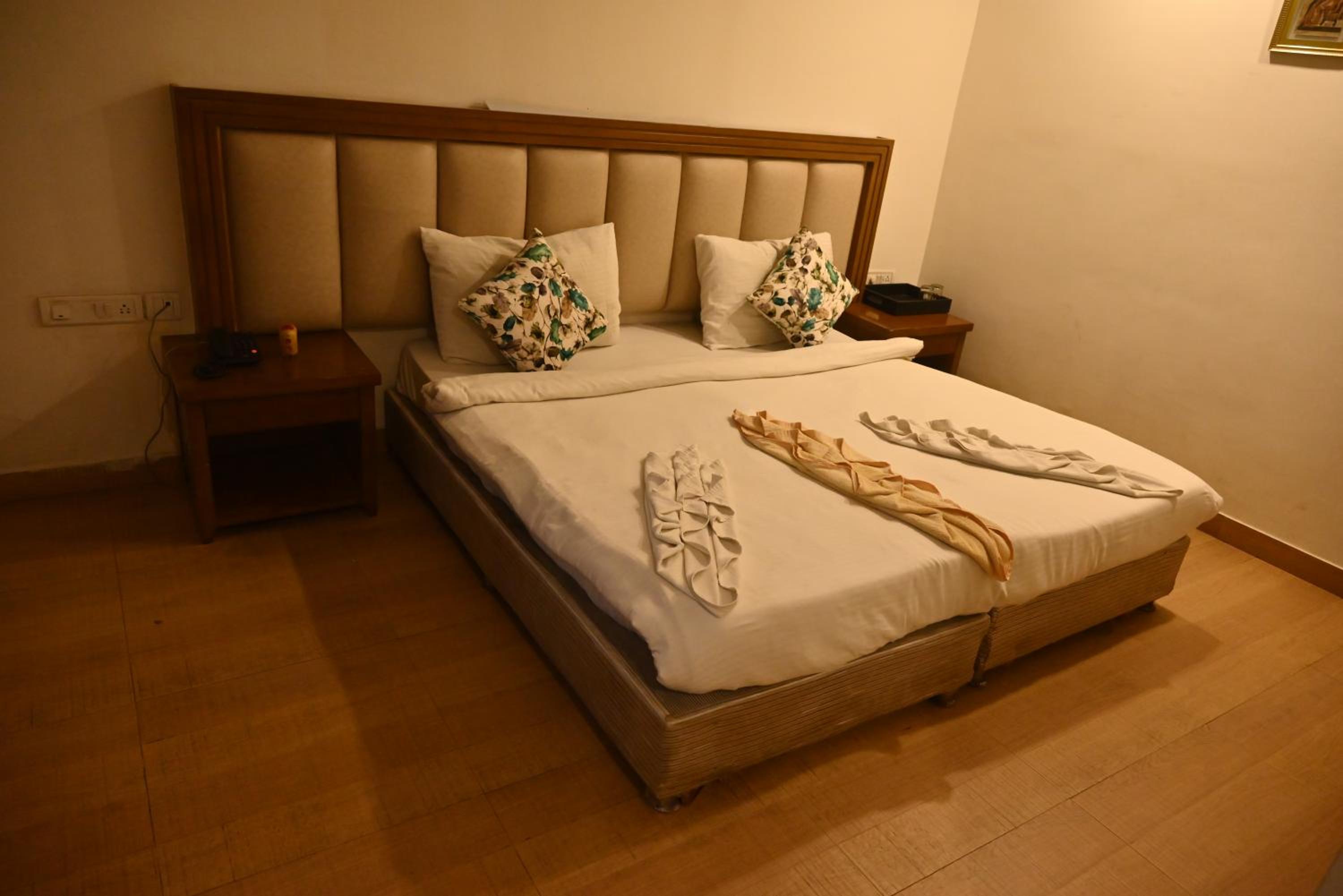 Deluxe Double Room photo 3