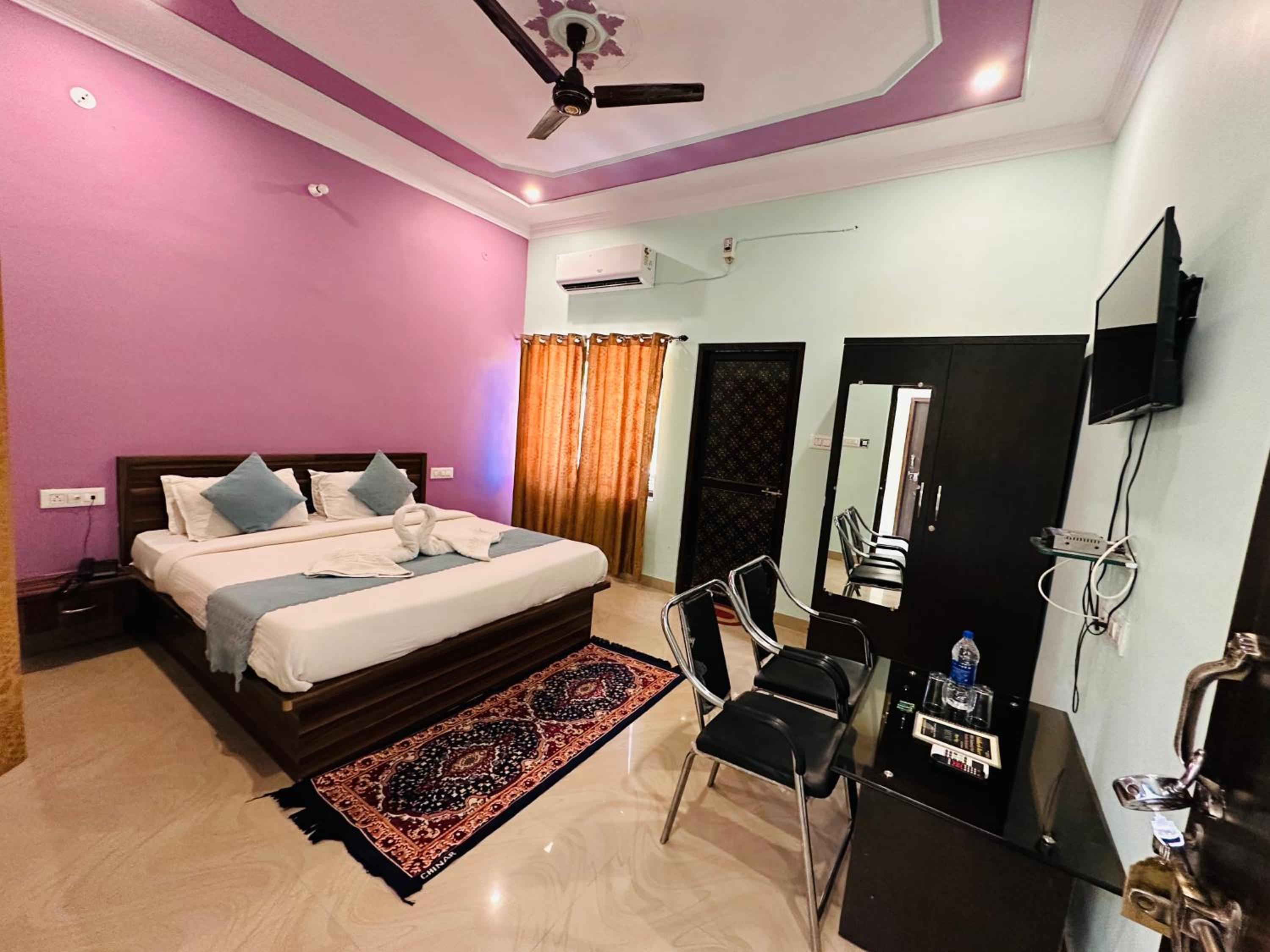 Superior Double or Twin Room with Mountain View photo 1