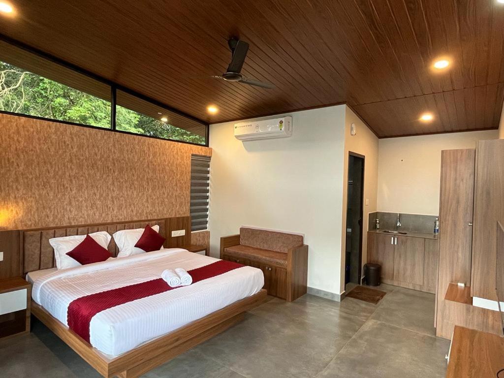 One-Bedroom House photo 1