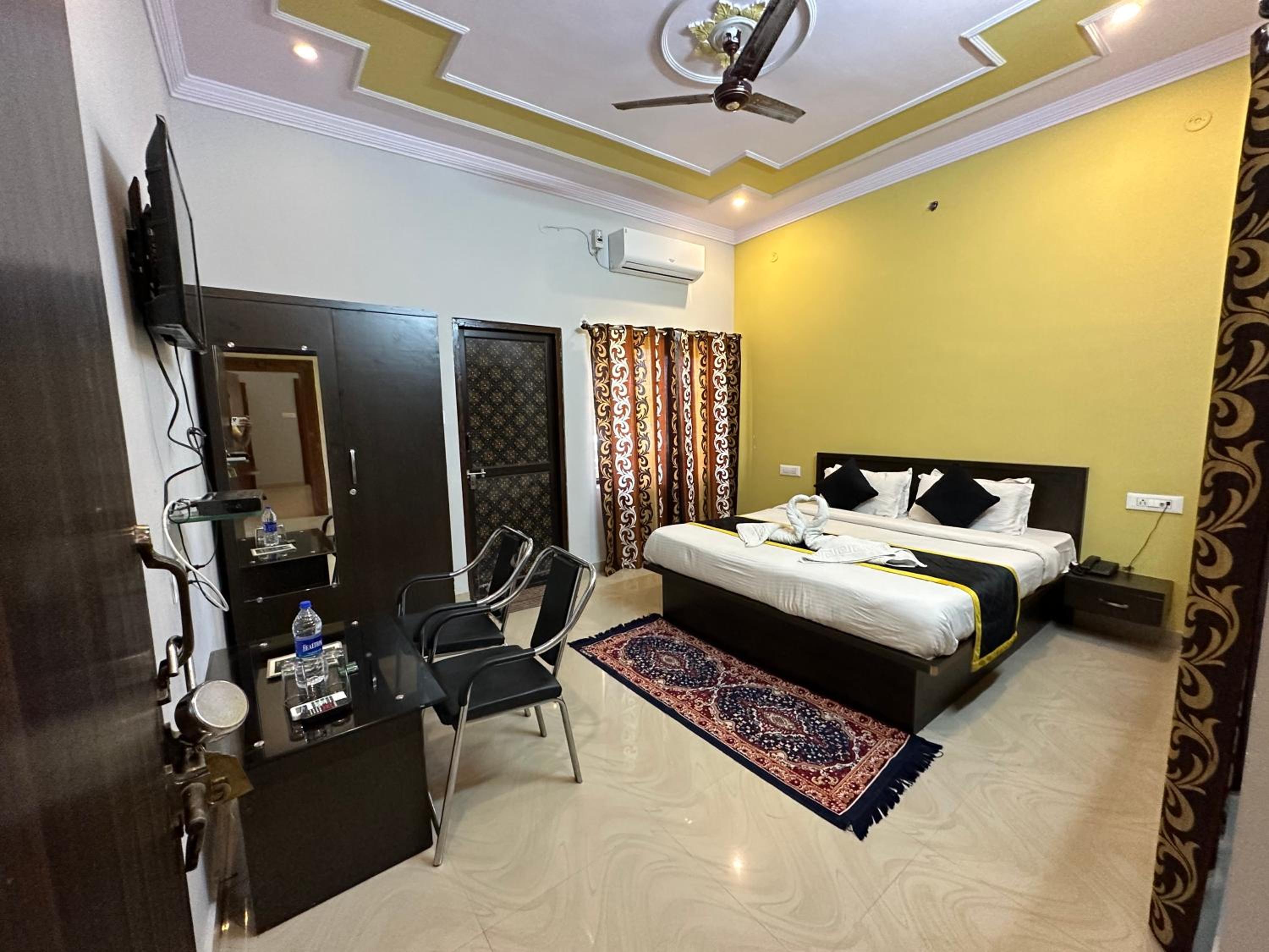 Double Room with Mountain View photo 2