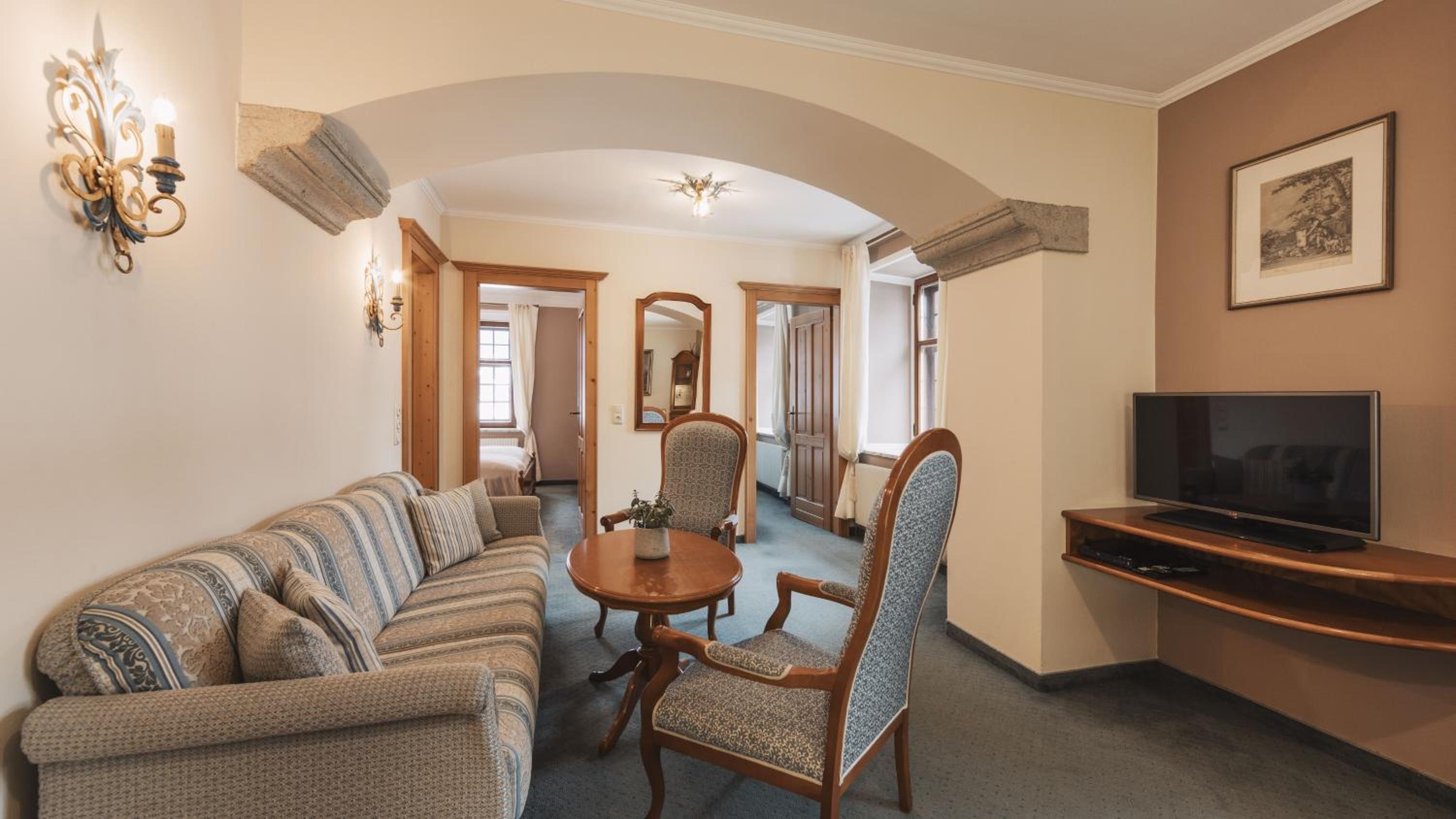 Deluxe Suite