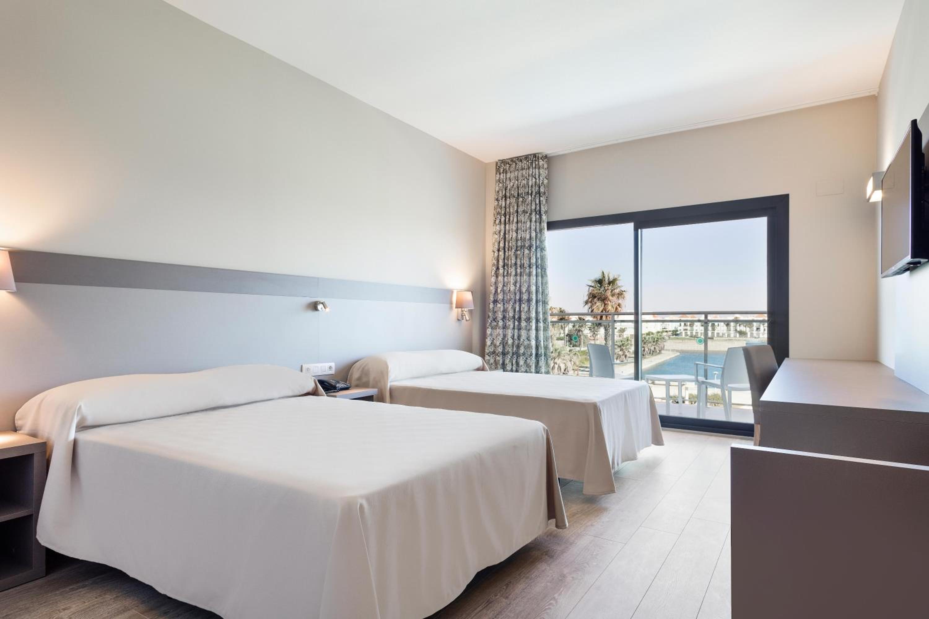 Double Room (2 Adults), photo 7