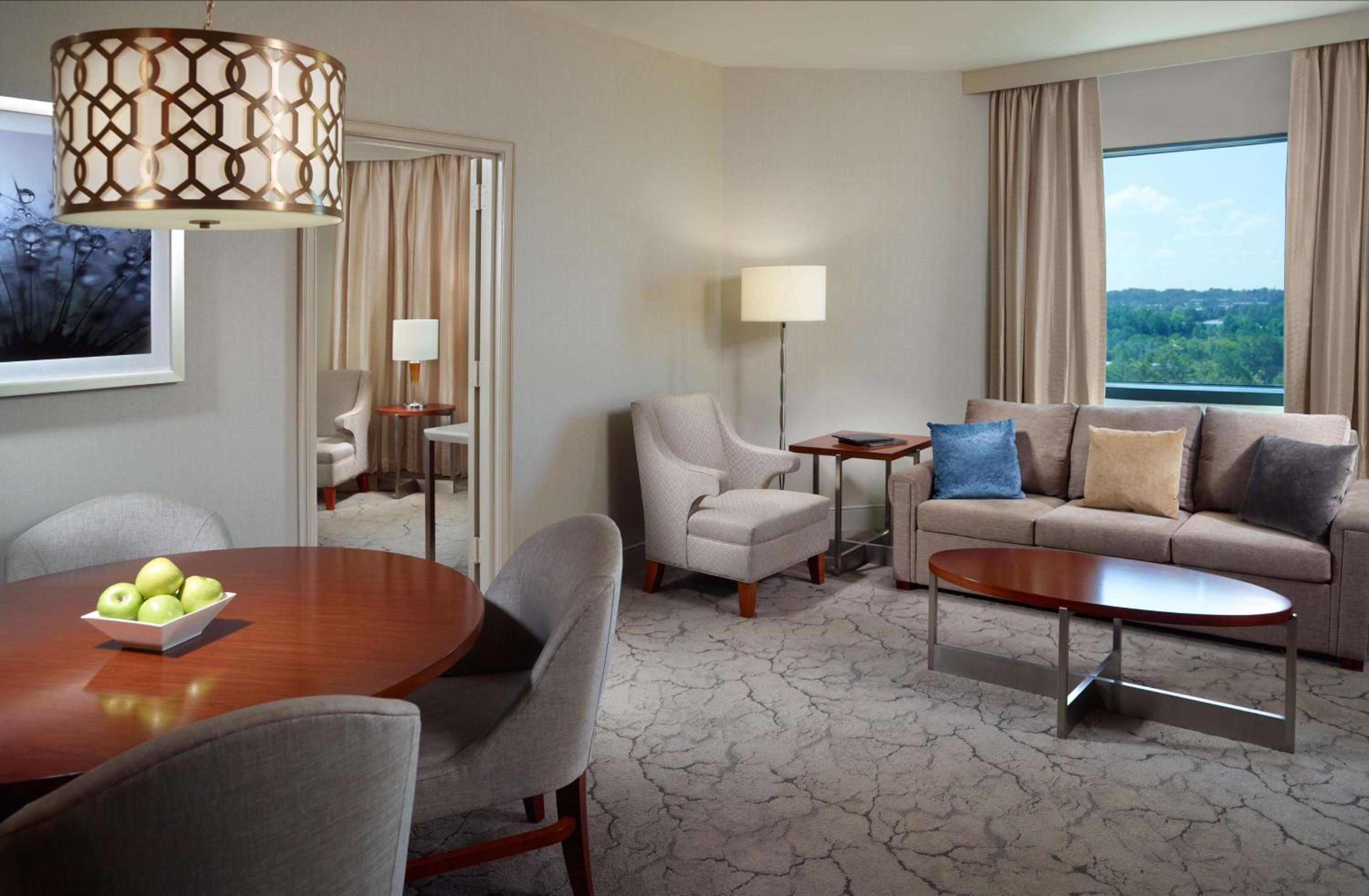 Corner King Room - Photo 2
