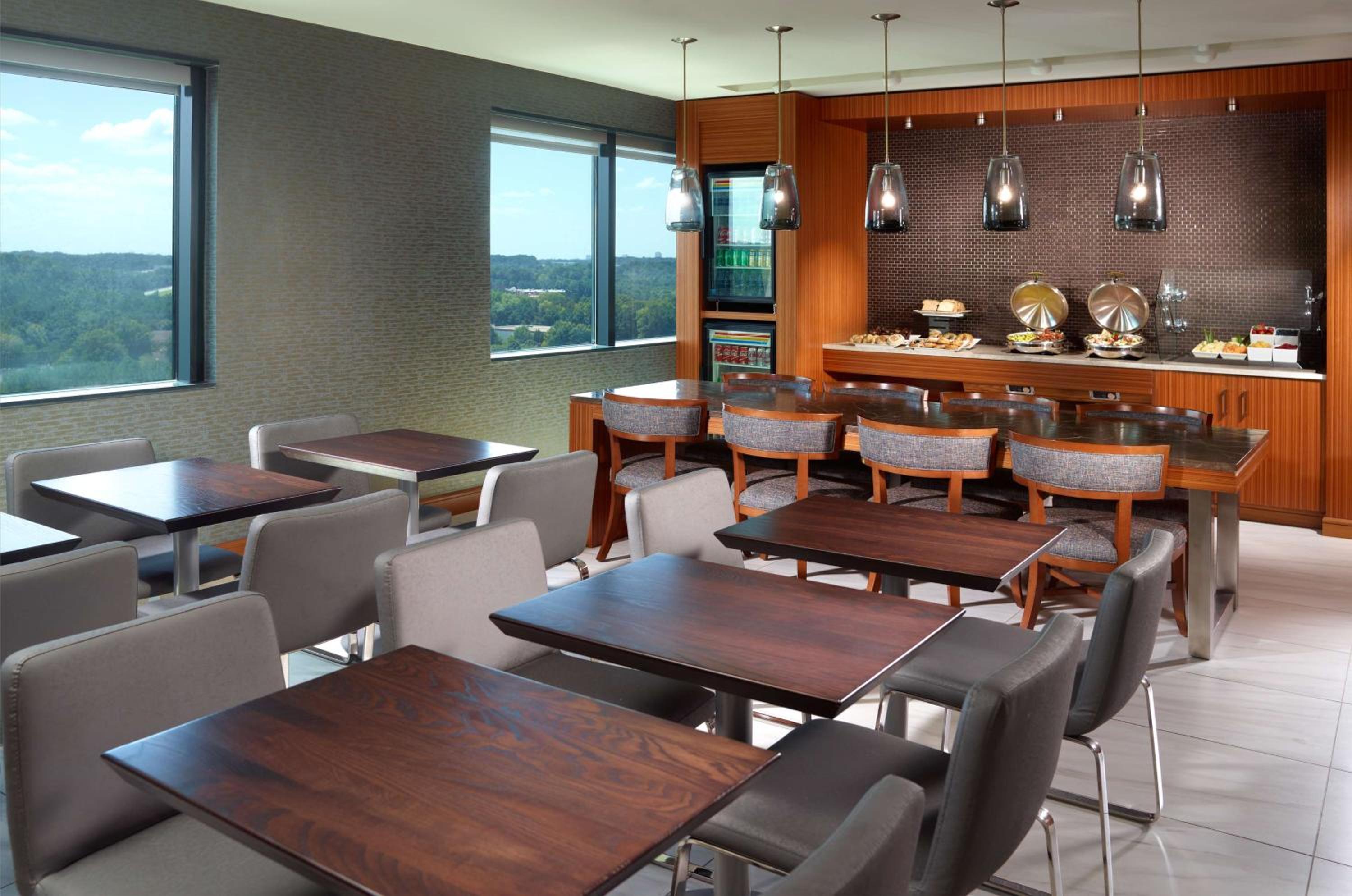 Executive King Room - Non-Smoking - Photo 4