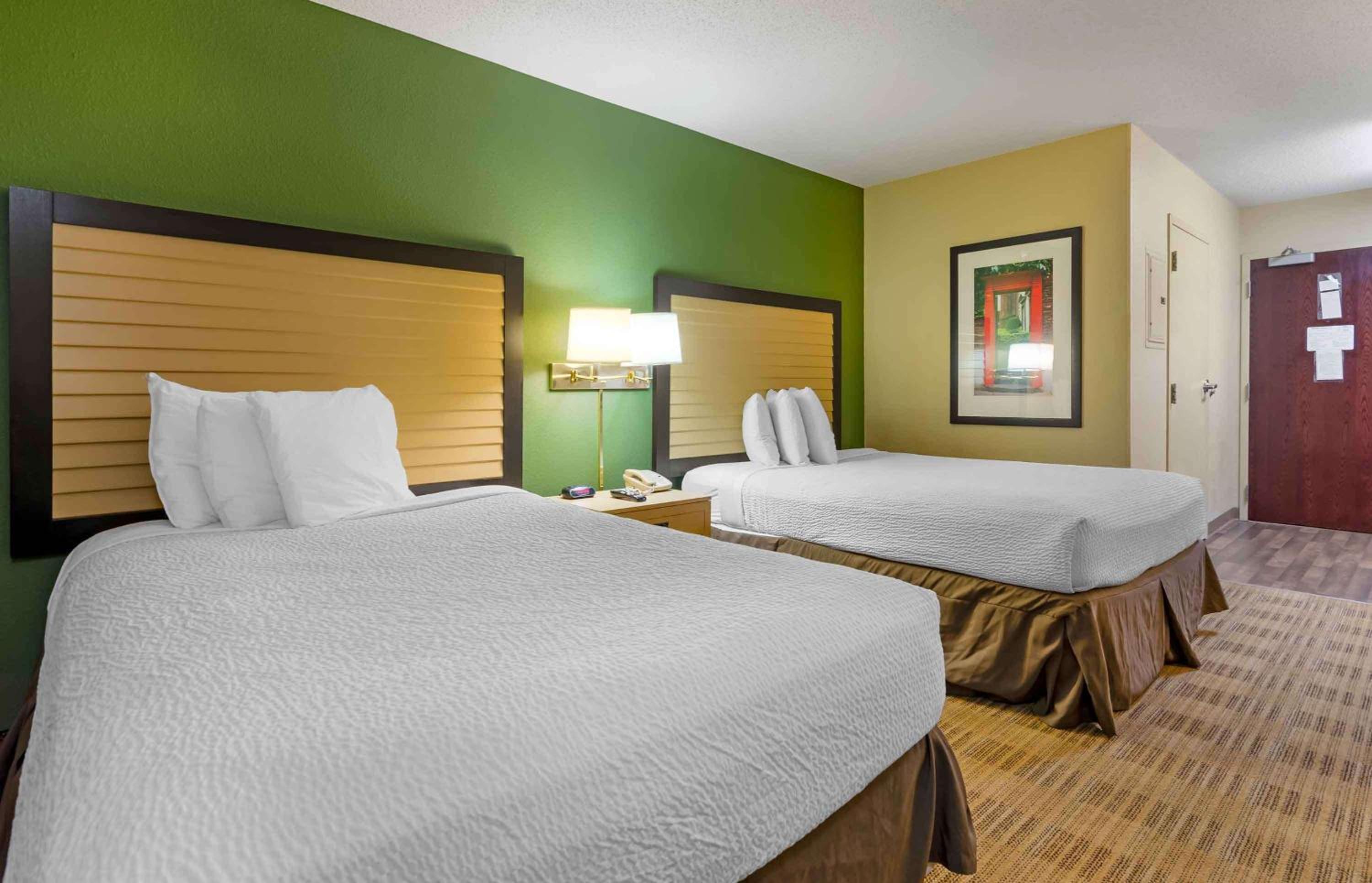 Studio with 2 Double Beds - Non-Smoking photo 1