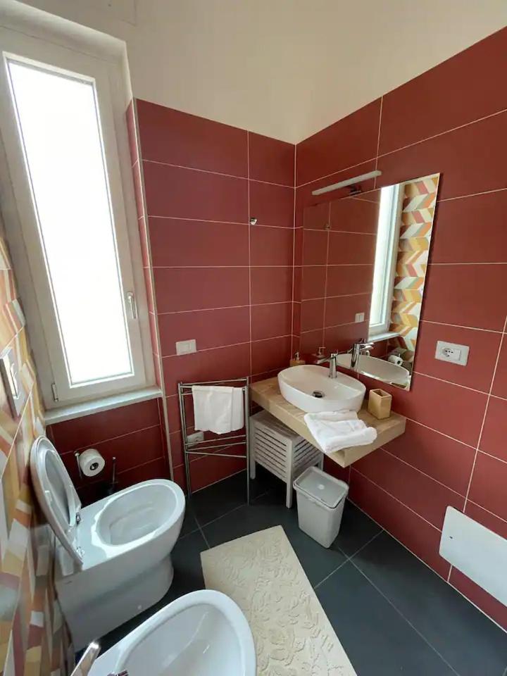 Small Double or Twin Room photo 3