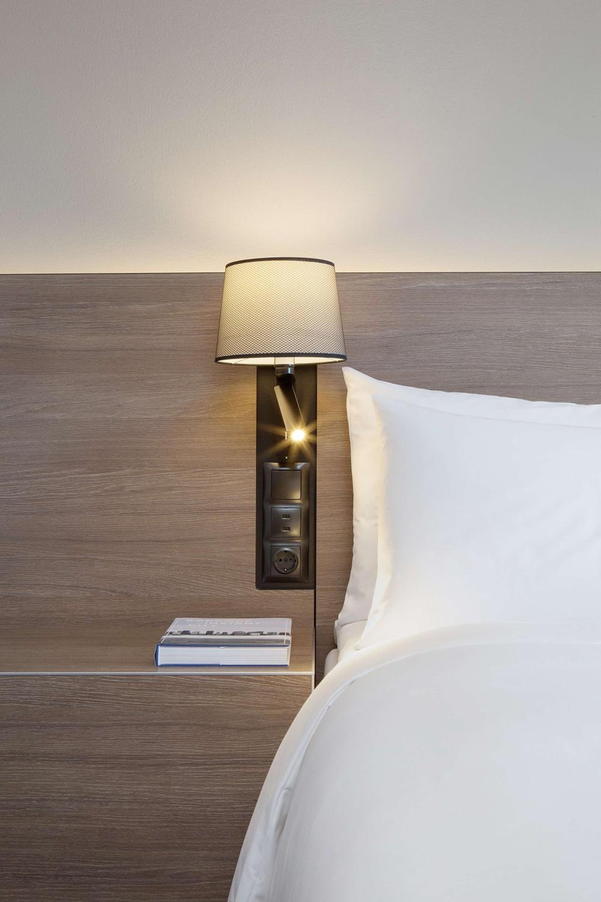 Superior Room with Fjord View thumbnail 5