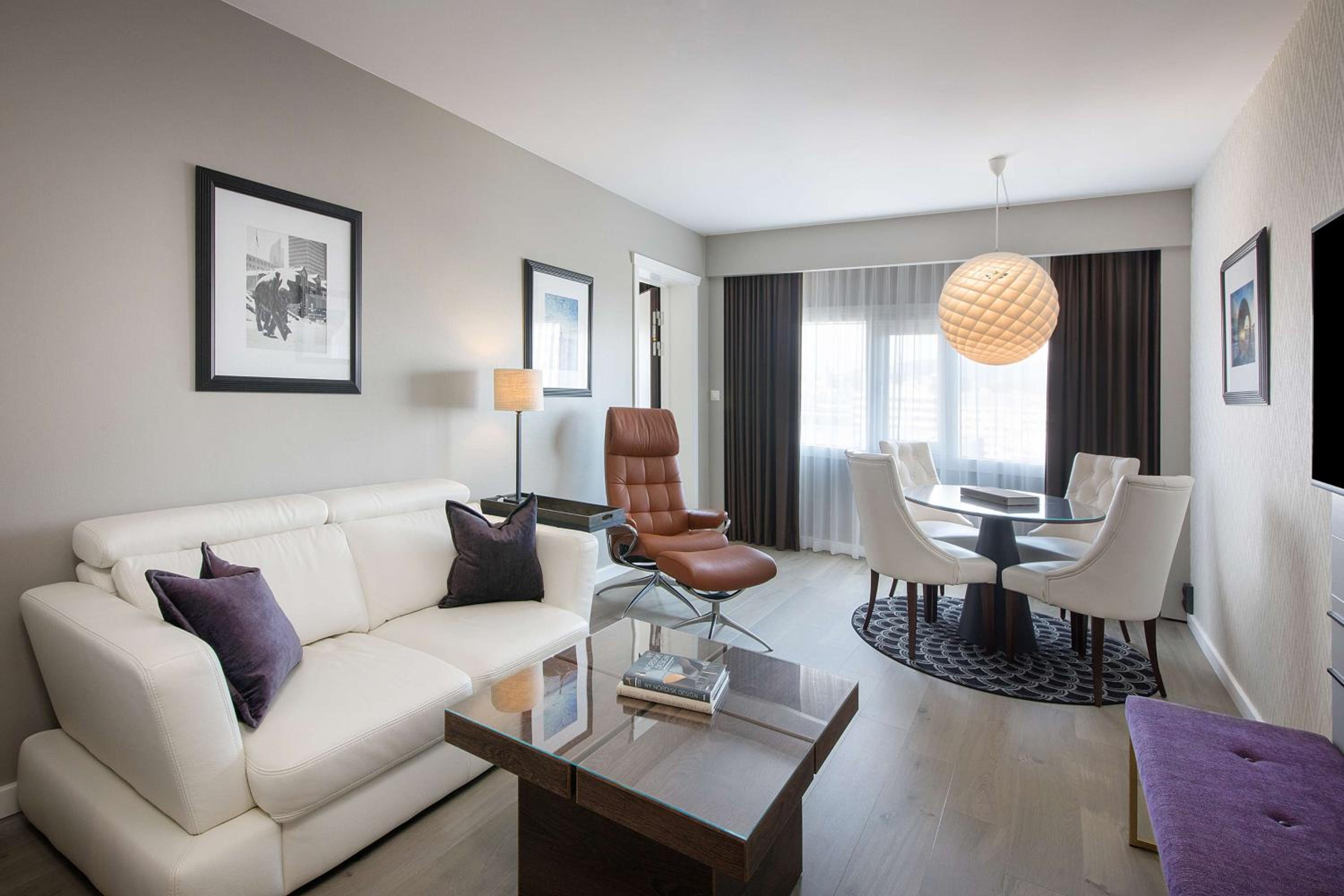 Suite - Photo 8