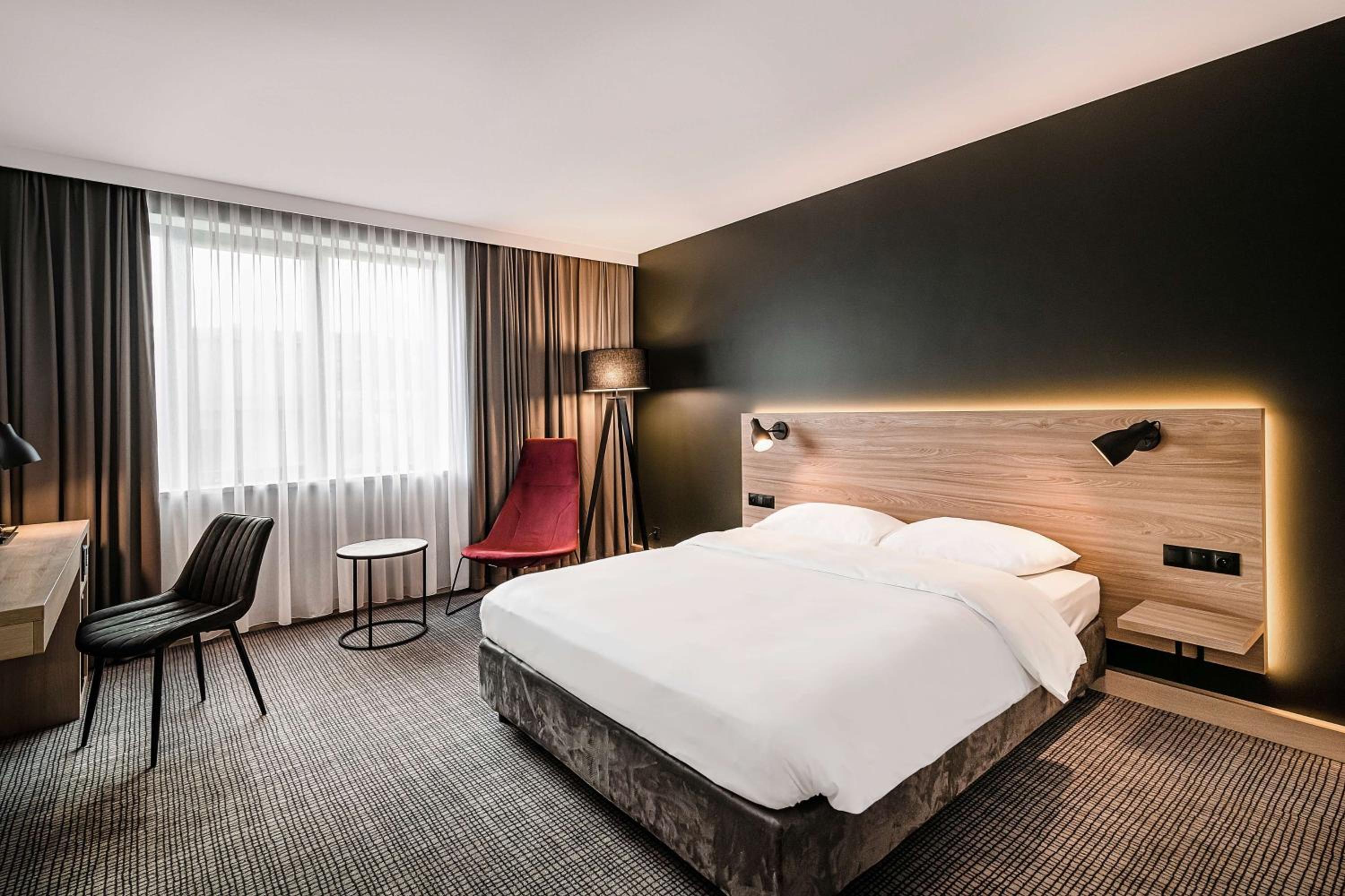 Superior Room with Castle View - Photo 6