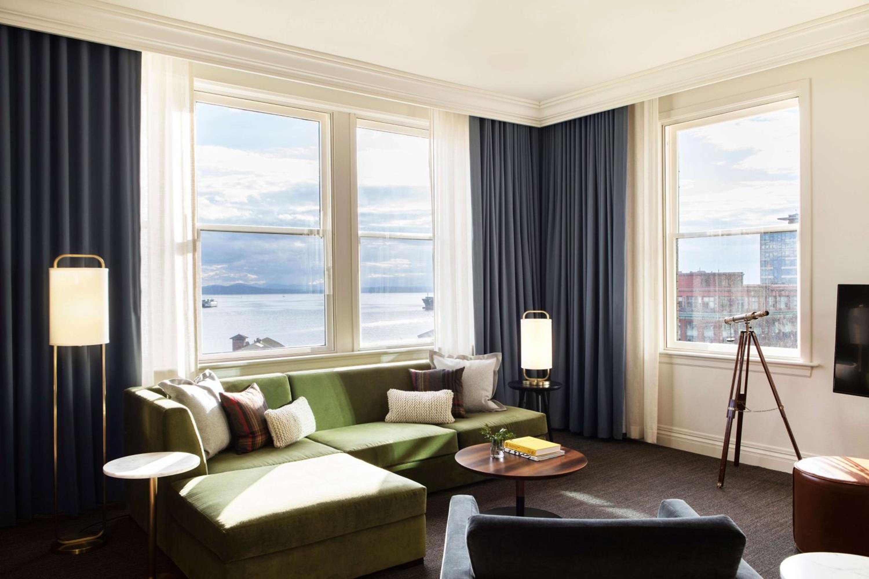 One-Bedroom Suite with Sound View - Photo 1