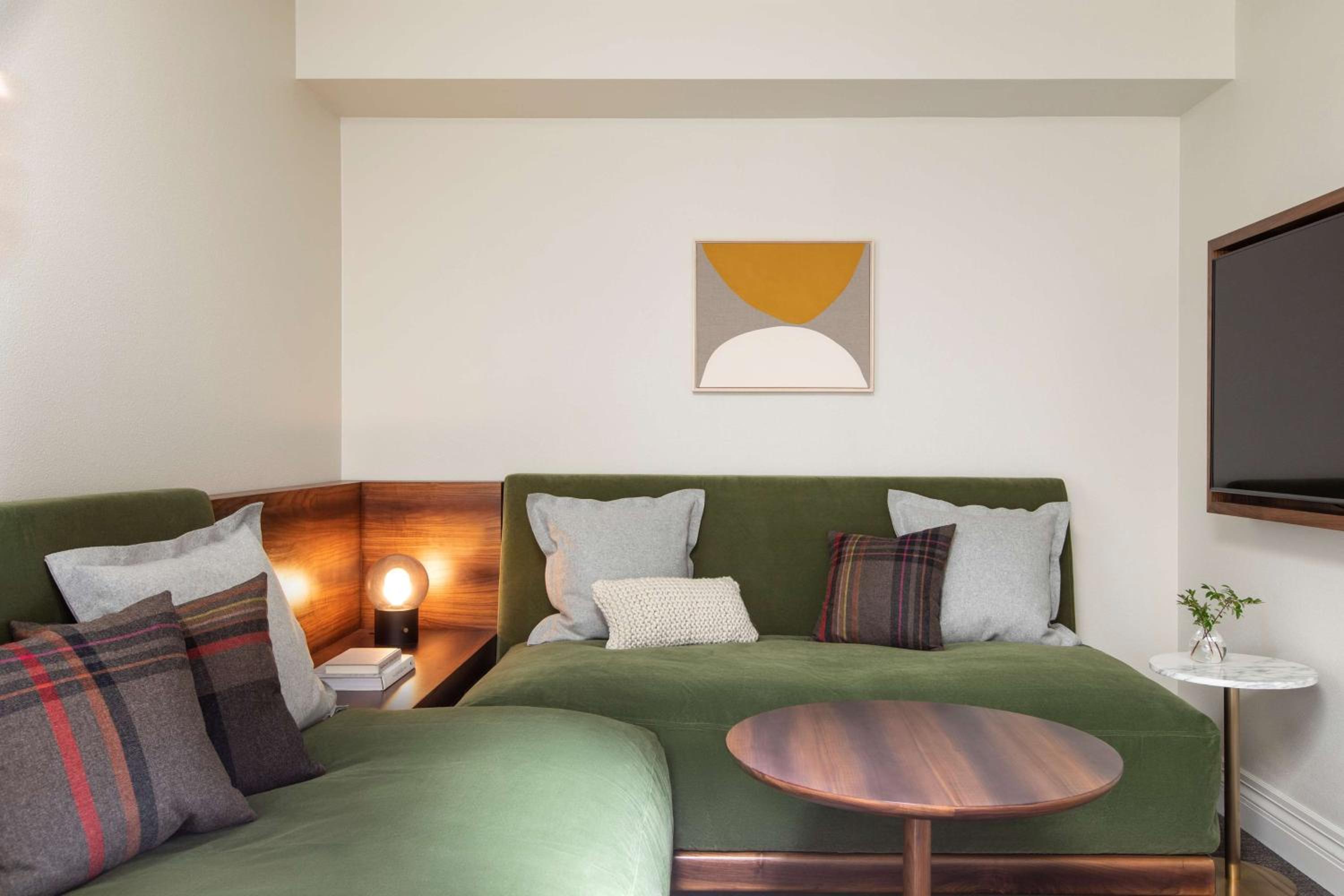 Junior King Suite - Photo 7