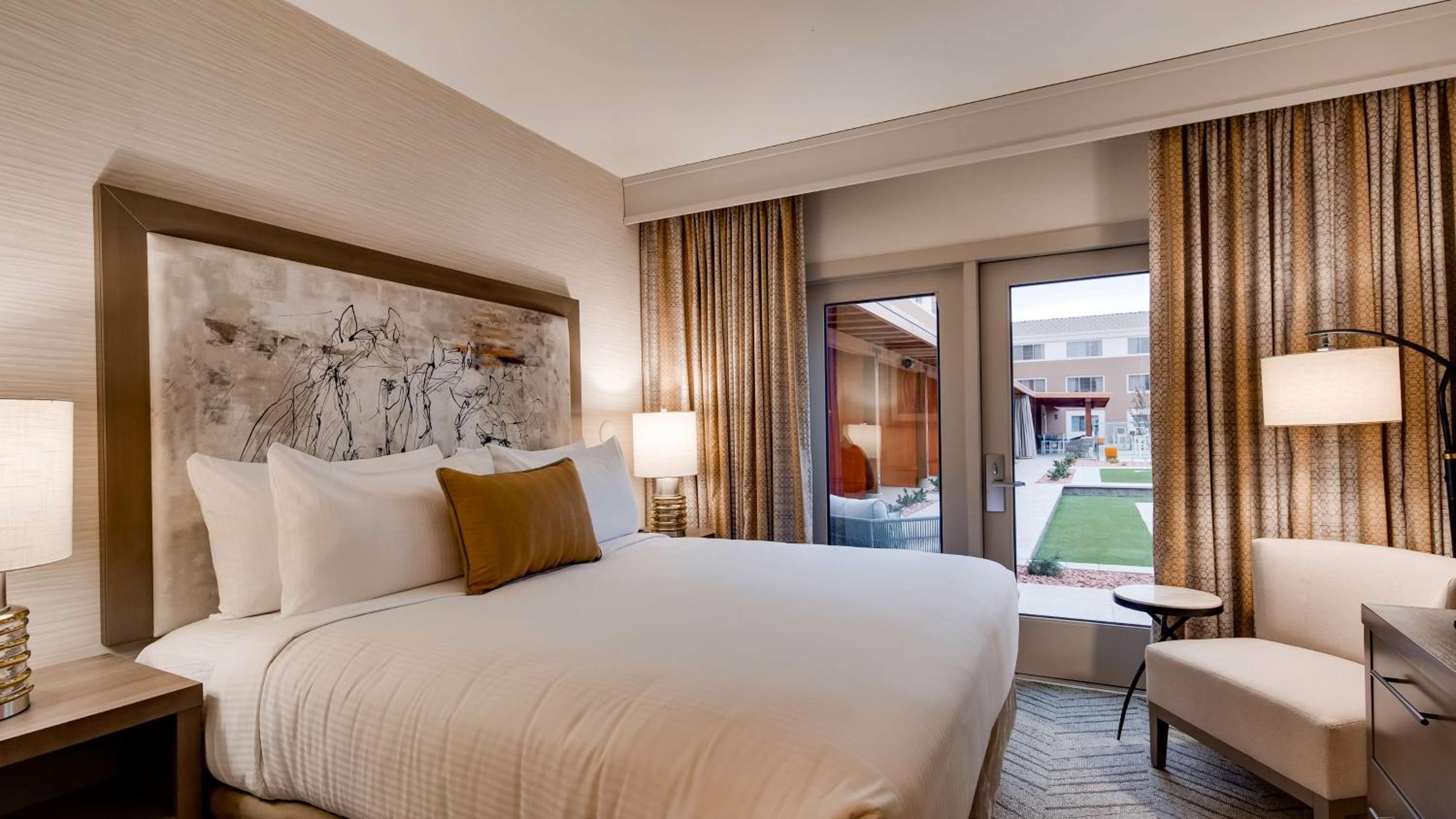King Suite with Patio - Photo 3