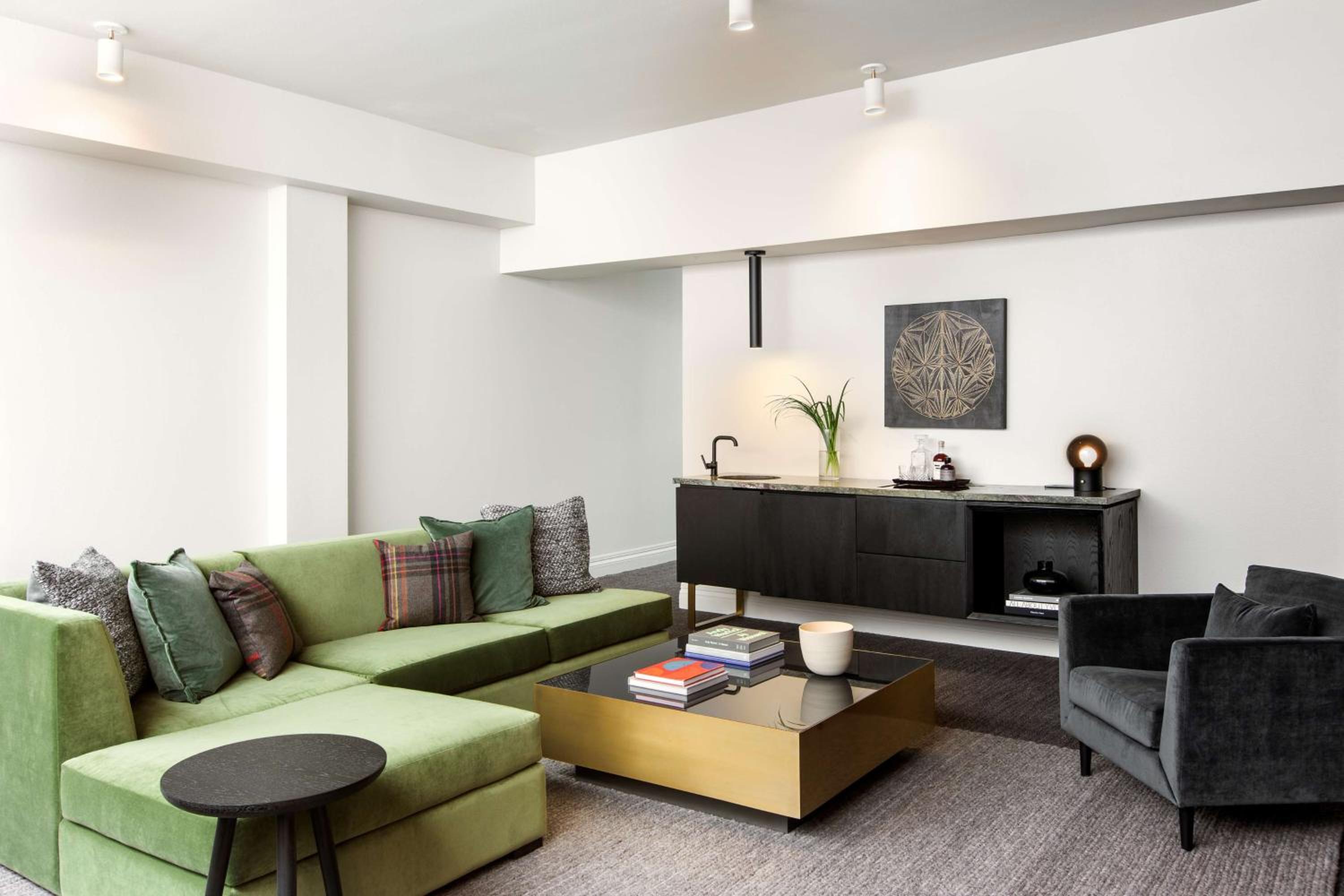 Grand Arlington King Suite