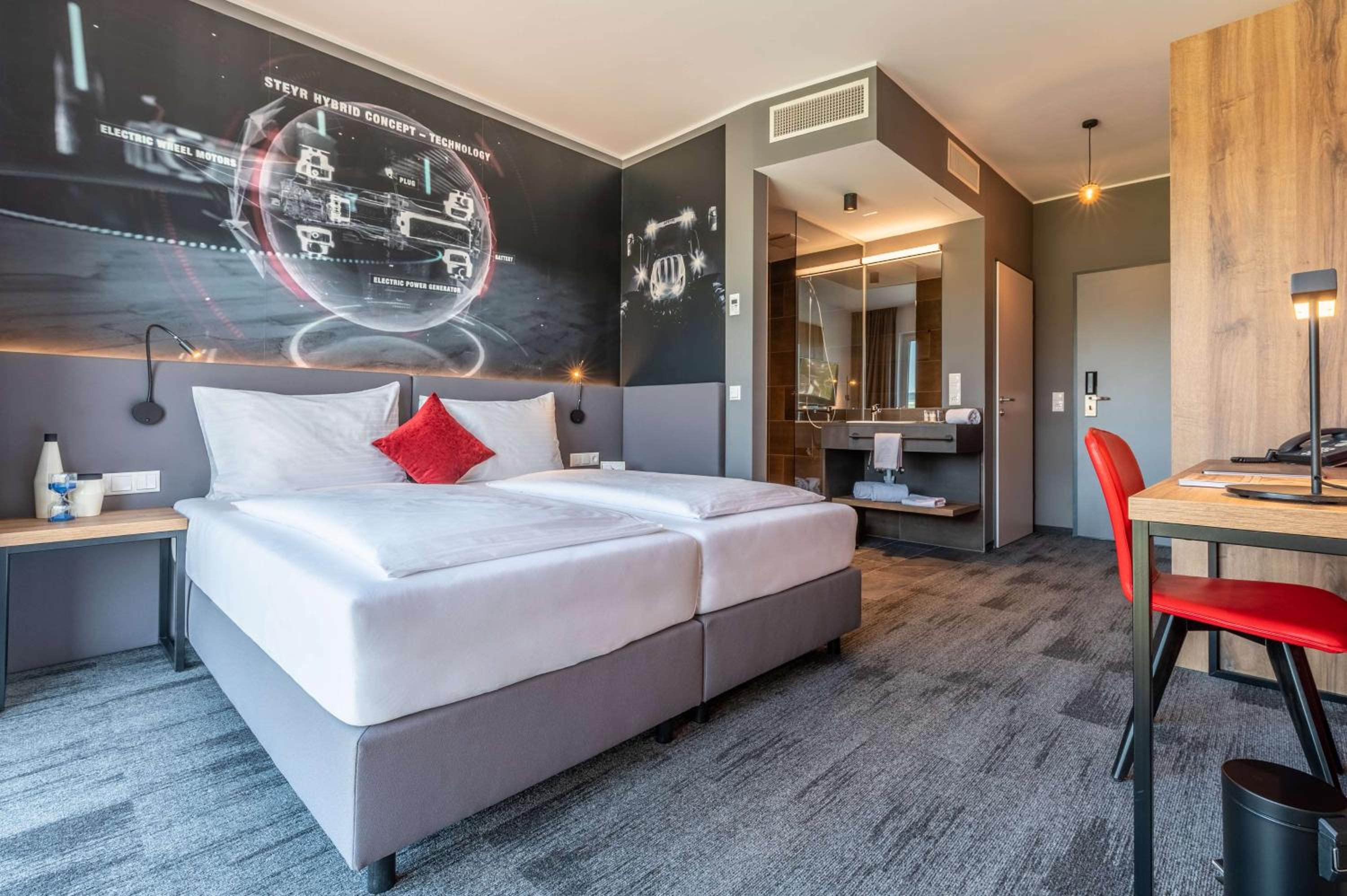 Standard Twin Room with Open Bathroom - Photo 7