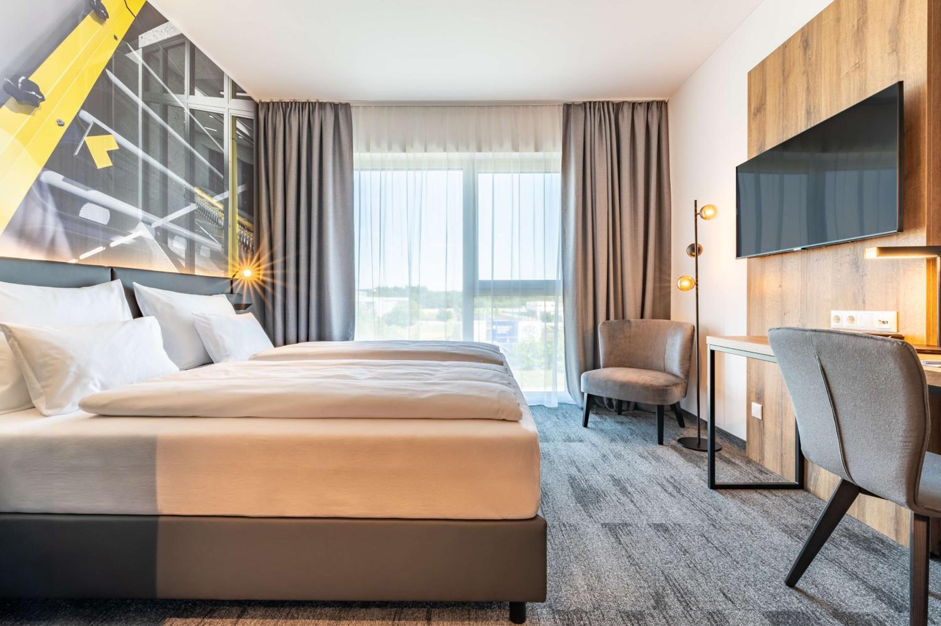 Standard Twin Room with Open Bathroom - Photo 6