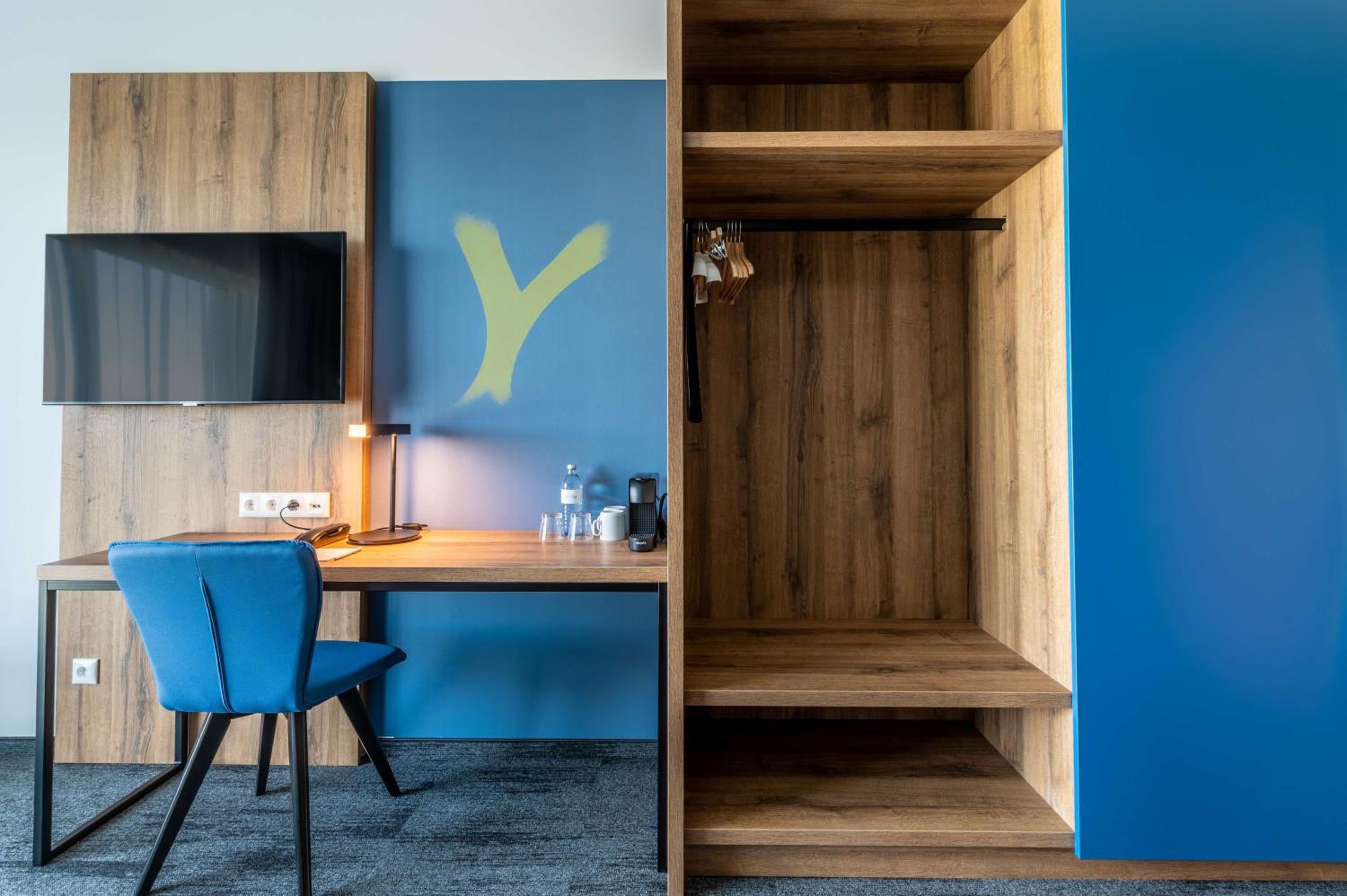 Standard Twin Room - Photo 5